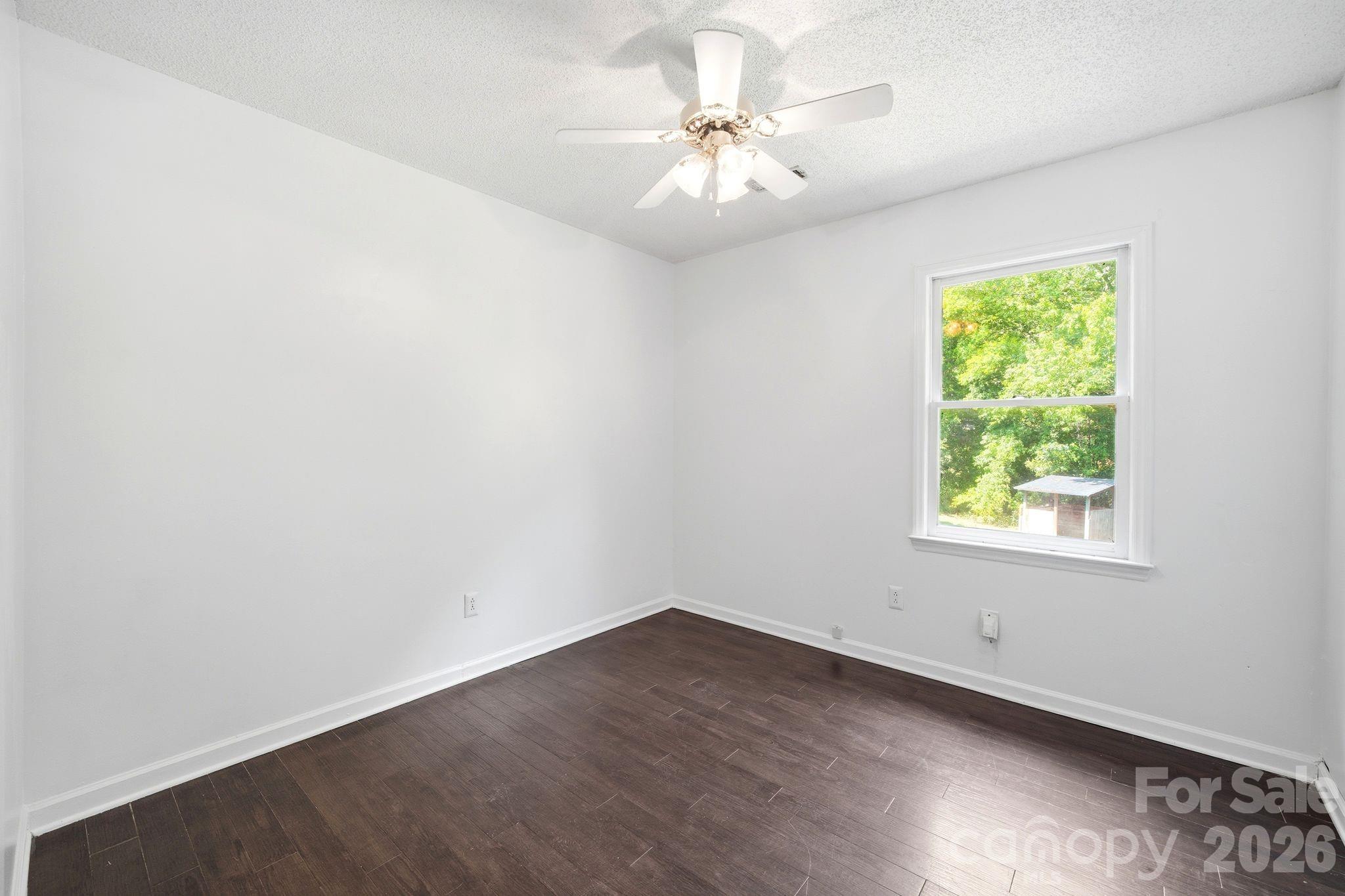 605 Brookside Drive 53 Property Photo 12