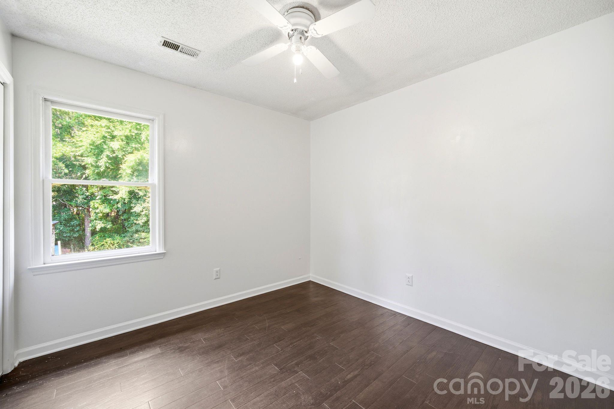 605 Brookside Drive 53 Property Photo 14