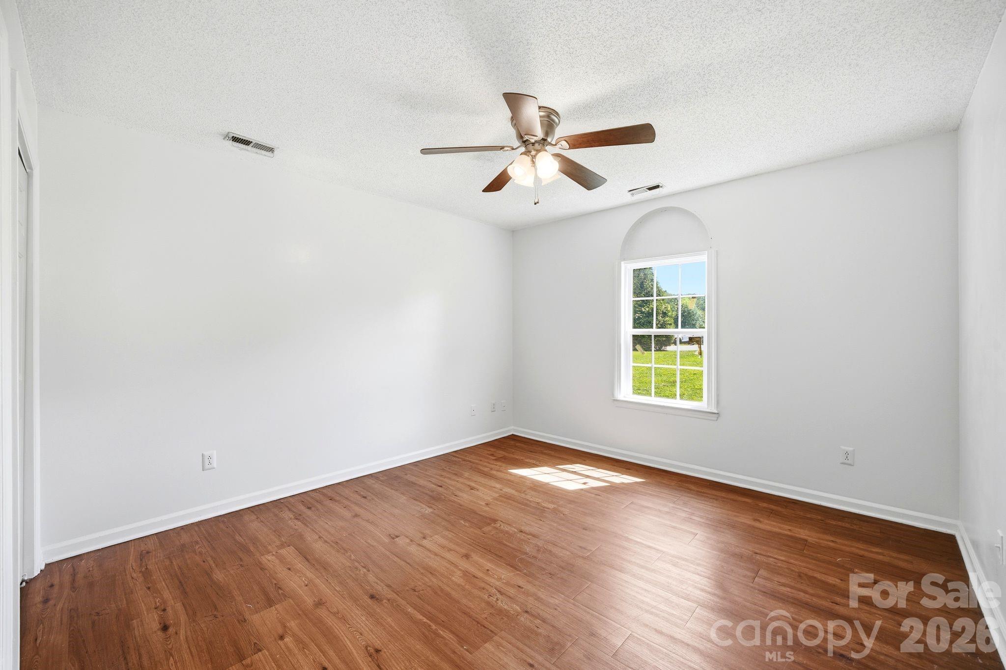 605 Brookside Drive 53 Property Photo 17