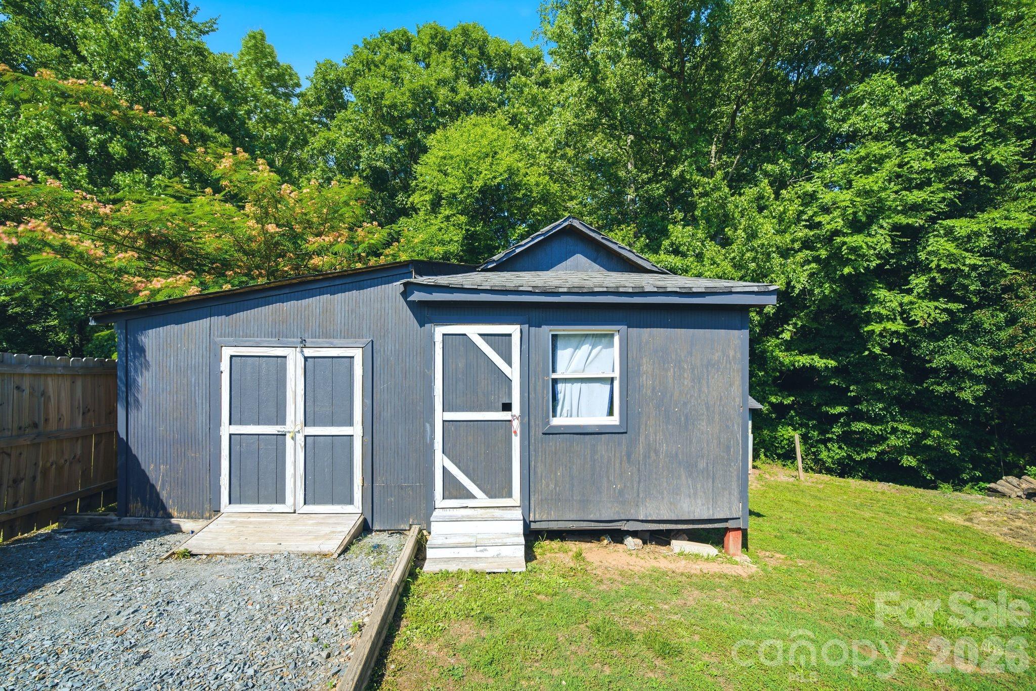 605 Brookside Drive 53 Property Photo 27