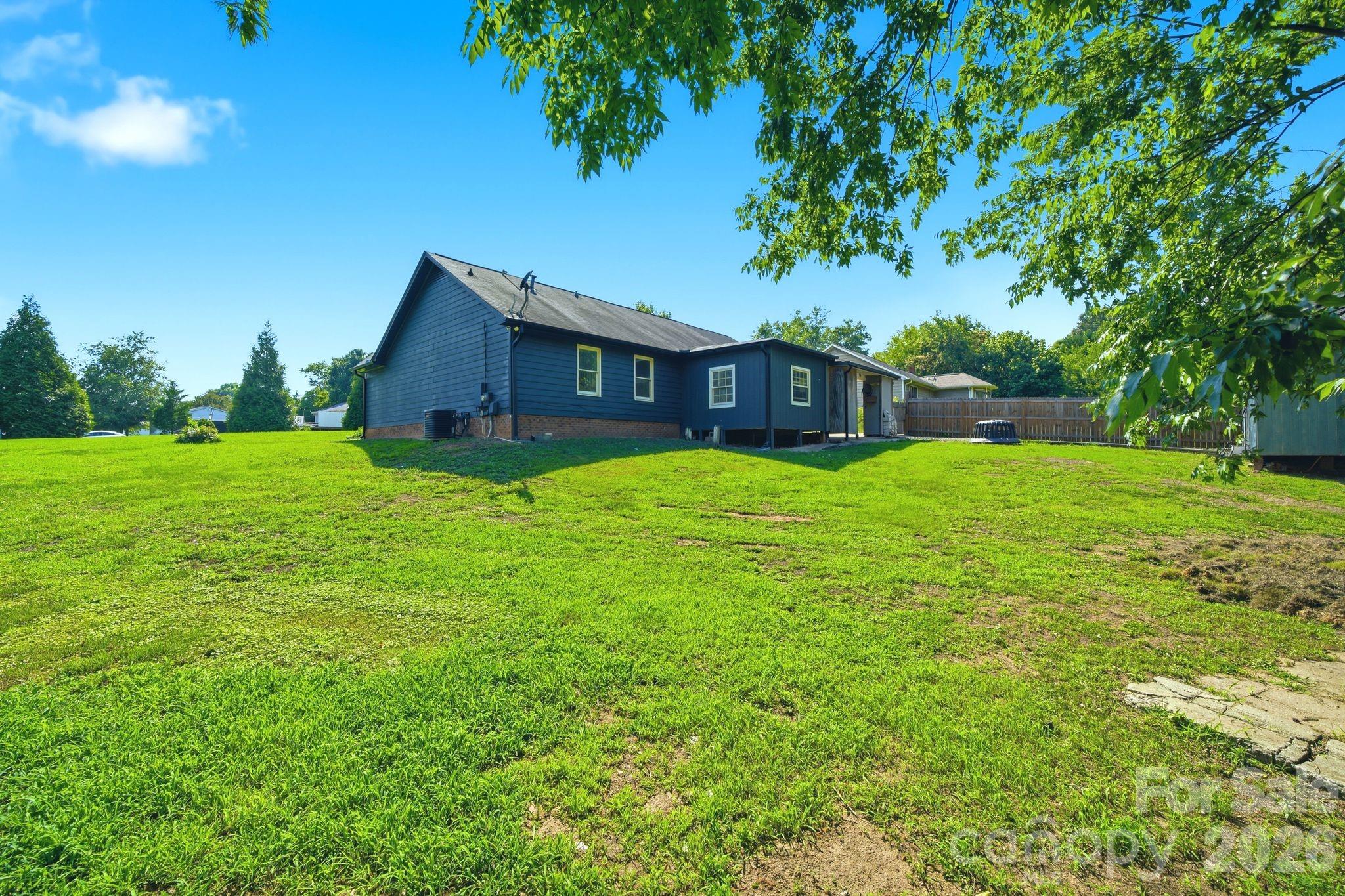 605 Brookside Drive 53 Property Photo 28