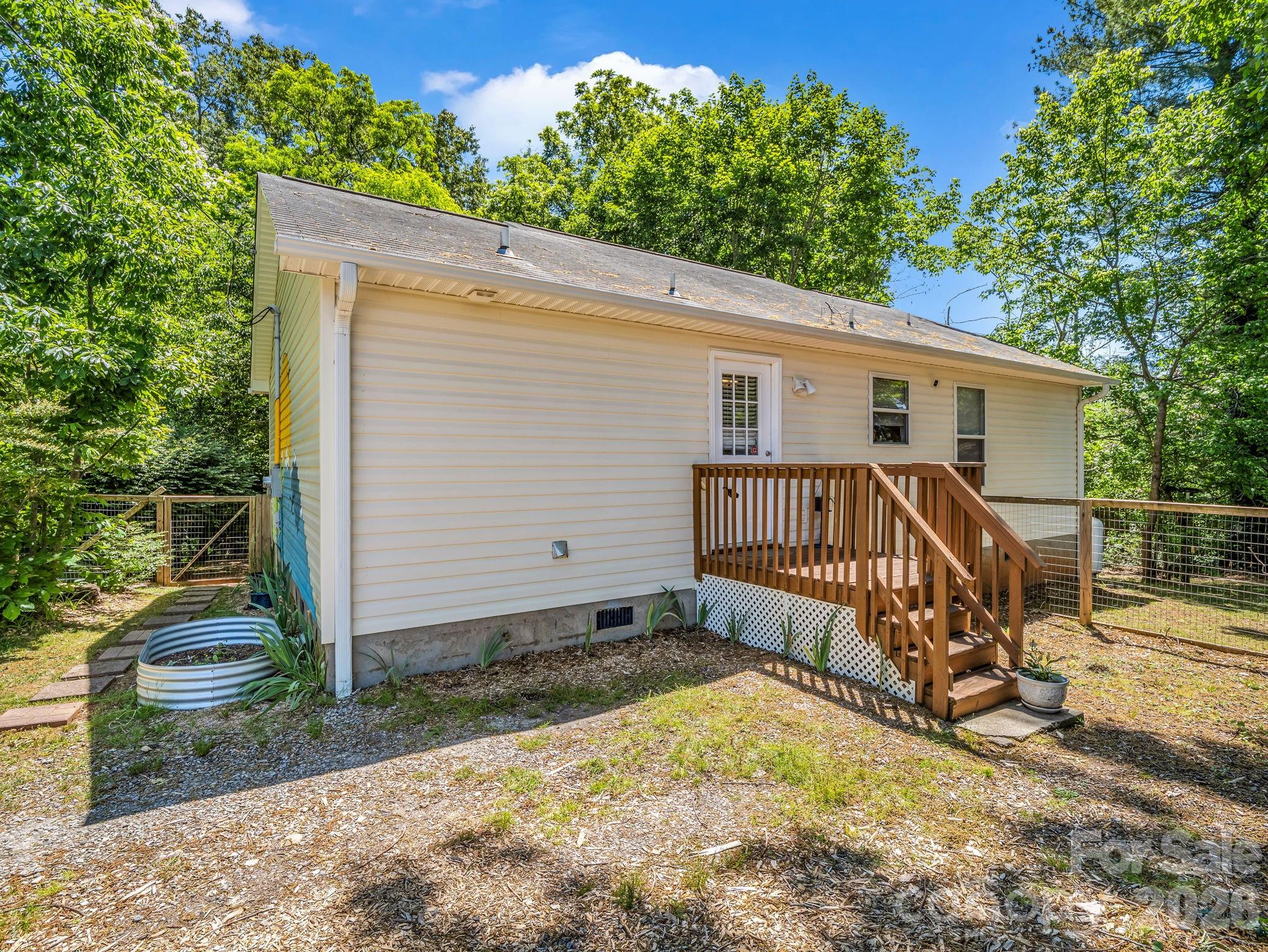 23 Peace Street Property Photo 29