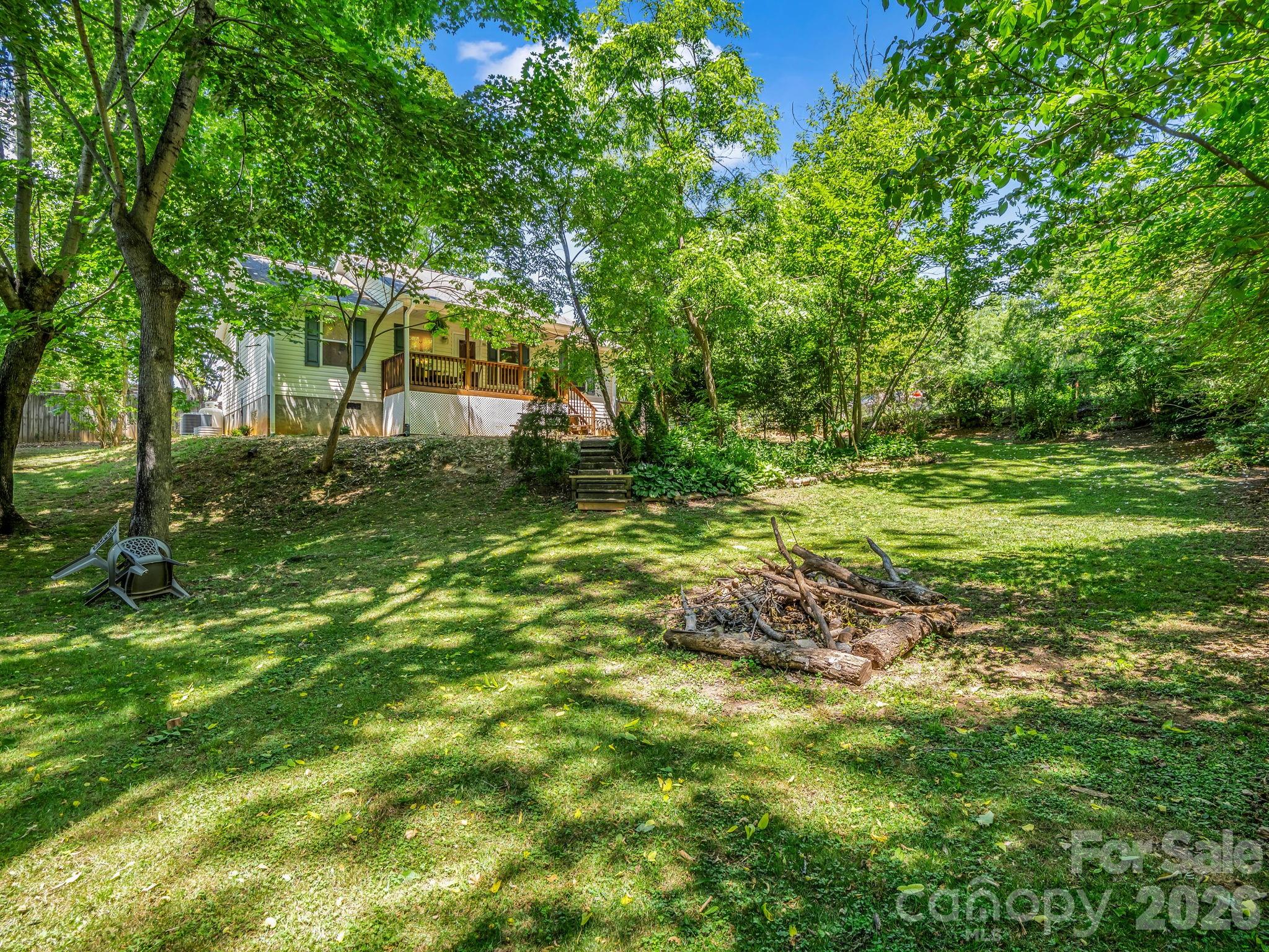 23 Peace Street Property Photo 31