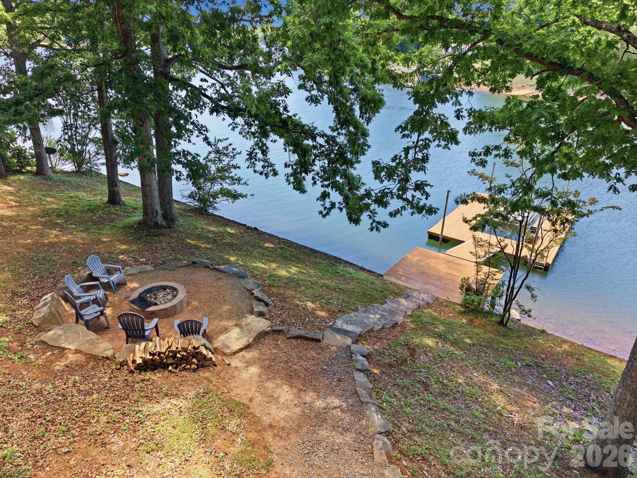 3779 Chevlot Hills Road Property Photo 5