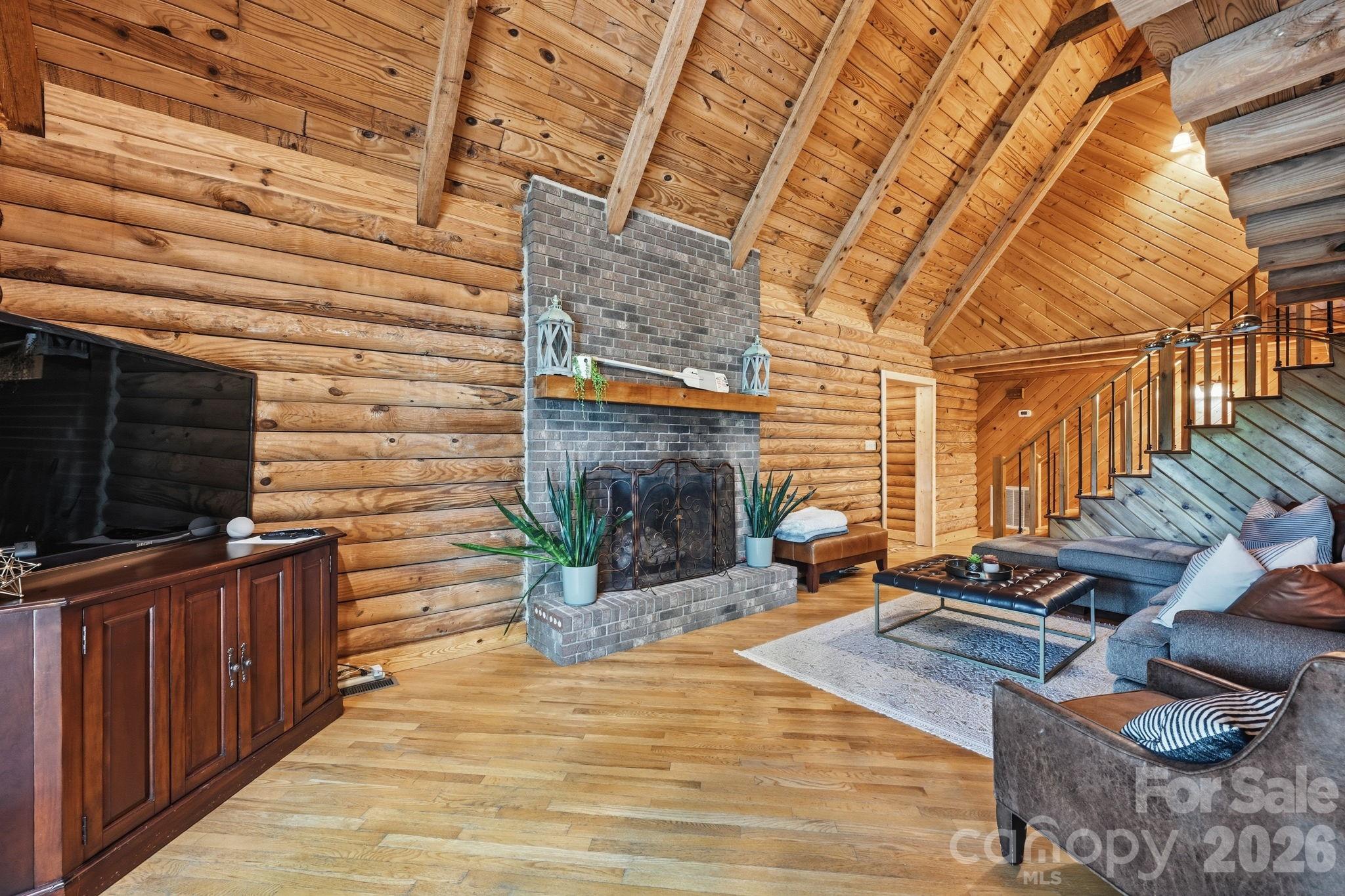 3779 Chevlot Hills Road Property Photo 12