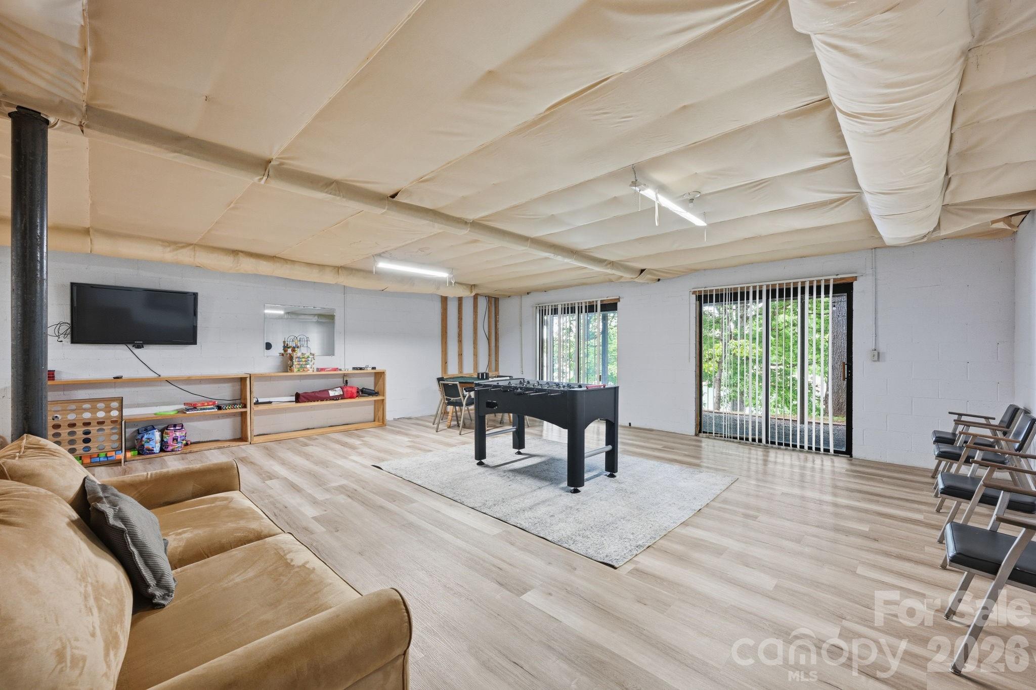 3779 Chevlot Hills Road Property Photo 45