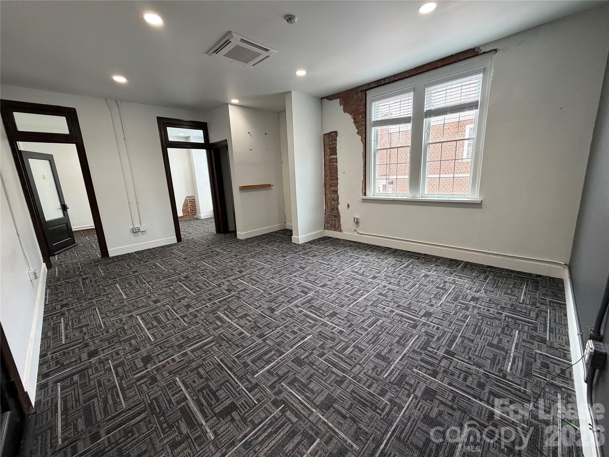 118 W A Street Property Photo 18