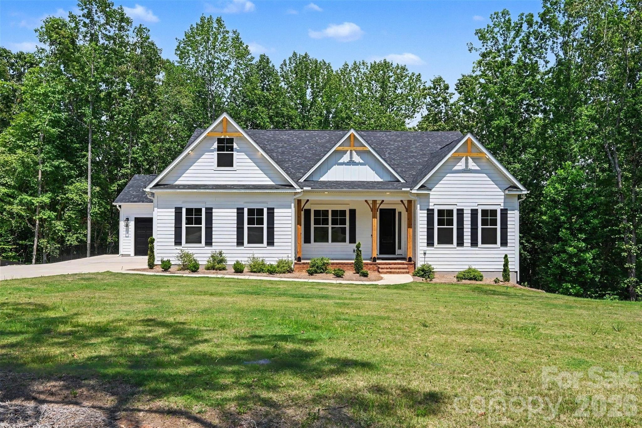 131 High Lake Drive Property Photo 8