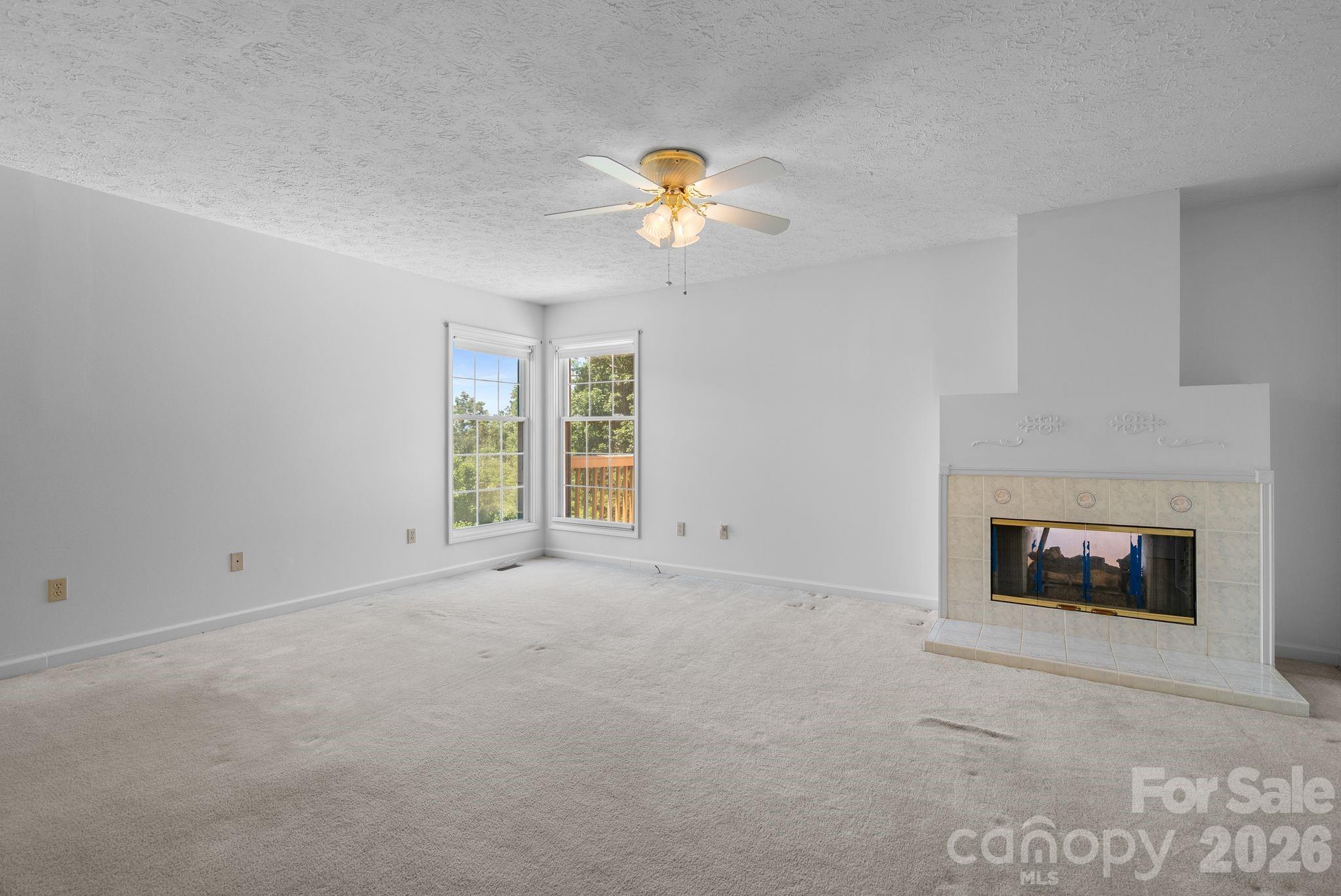 28 Song Bird Lane Property Photo 16