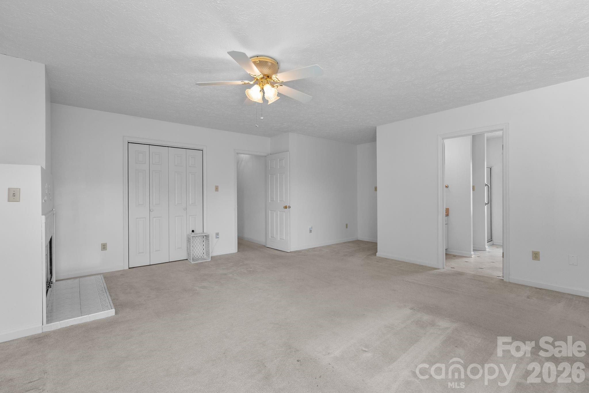 28 Song Bird Lane Property Photo 17