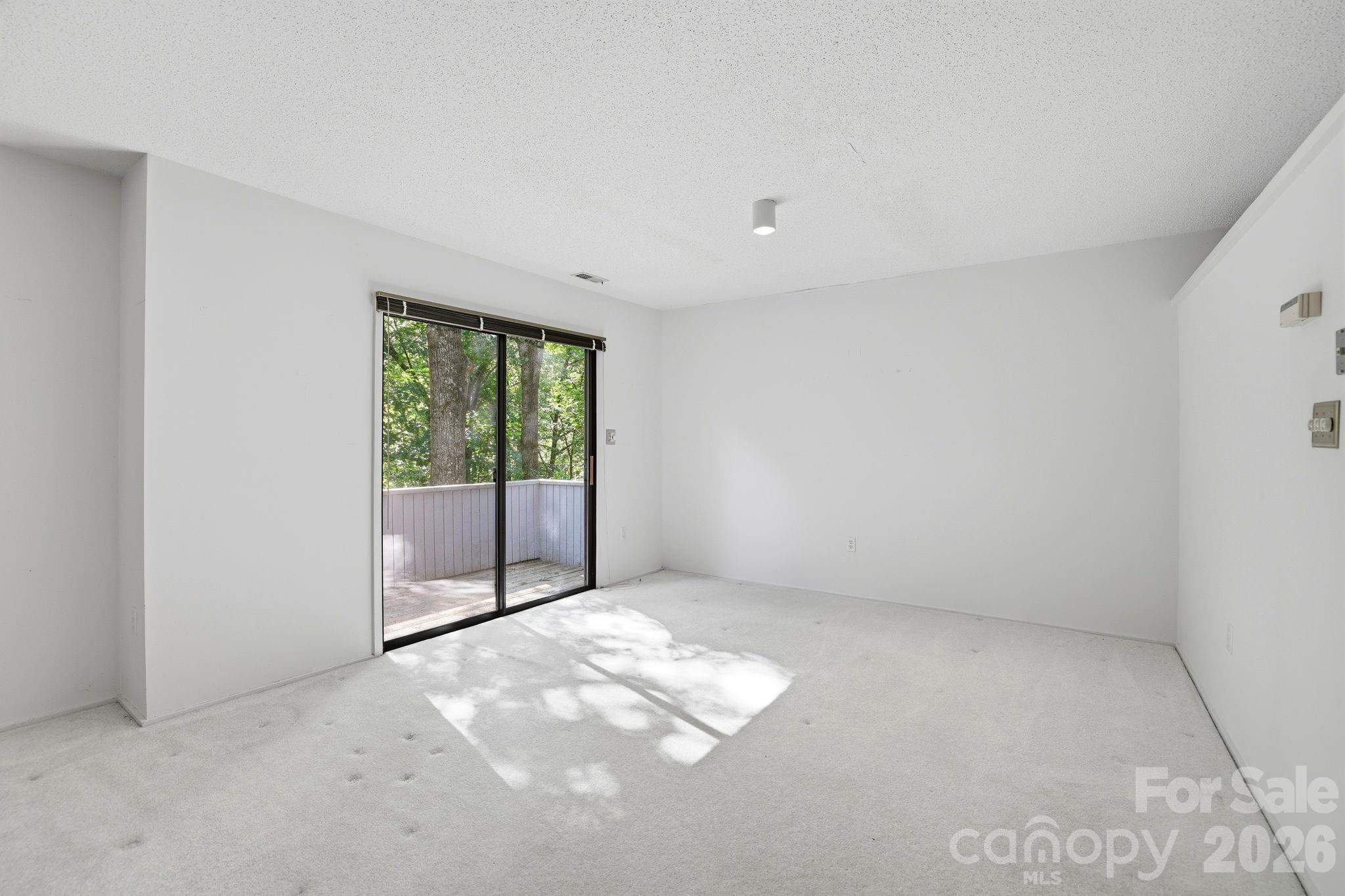 3423 Tinkerbell Lane Property Photo 13