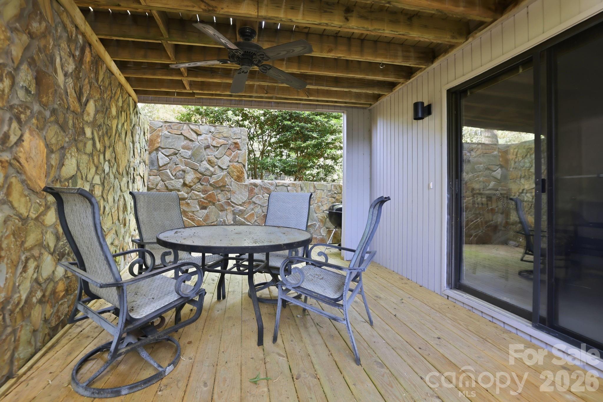 3423 Tinkerbell Lane Property Photo 37