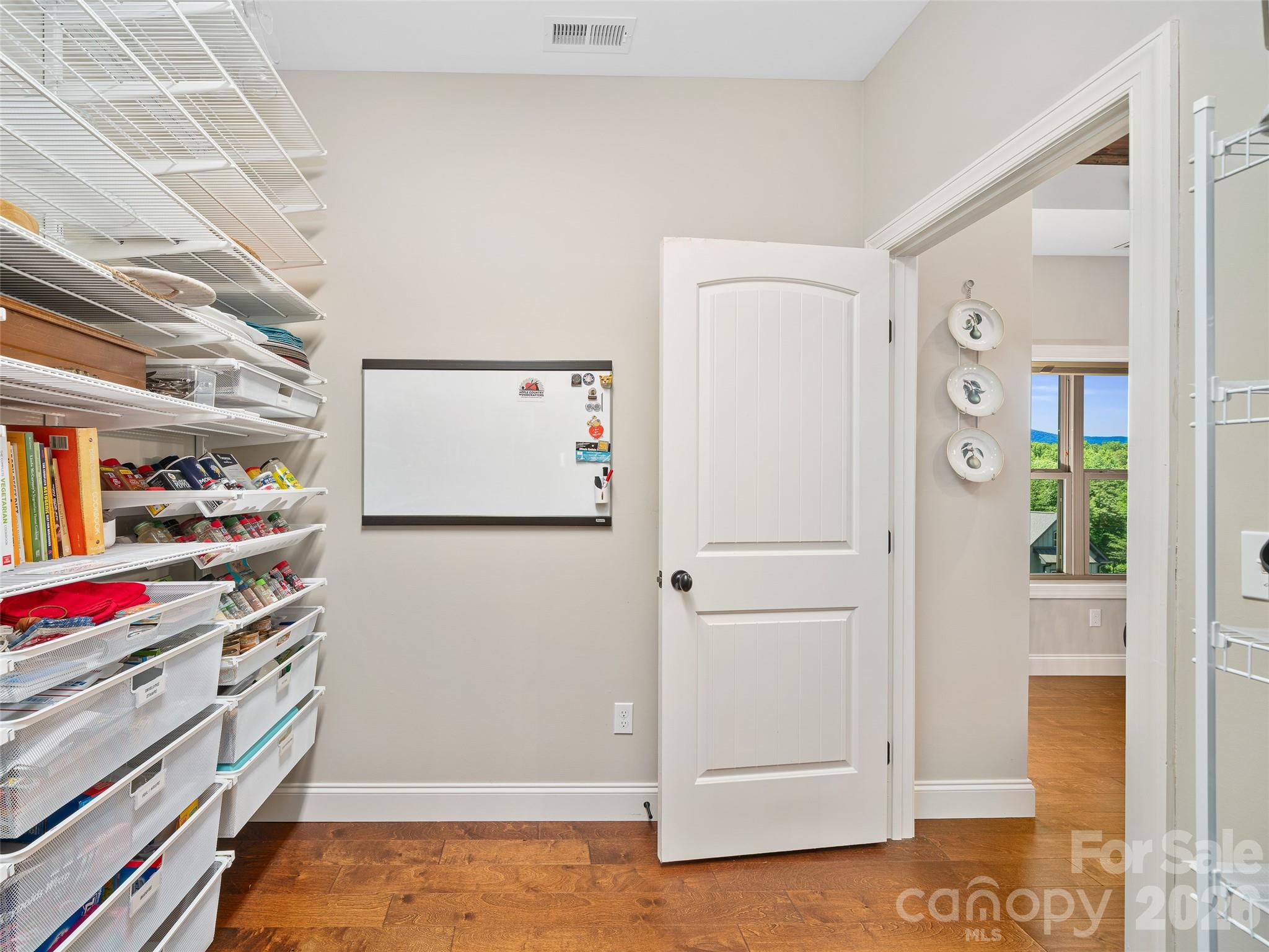 58 Sunny Morning Court Property Photo 11