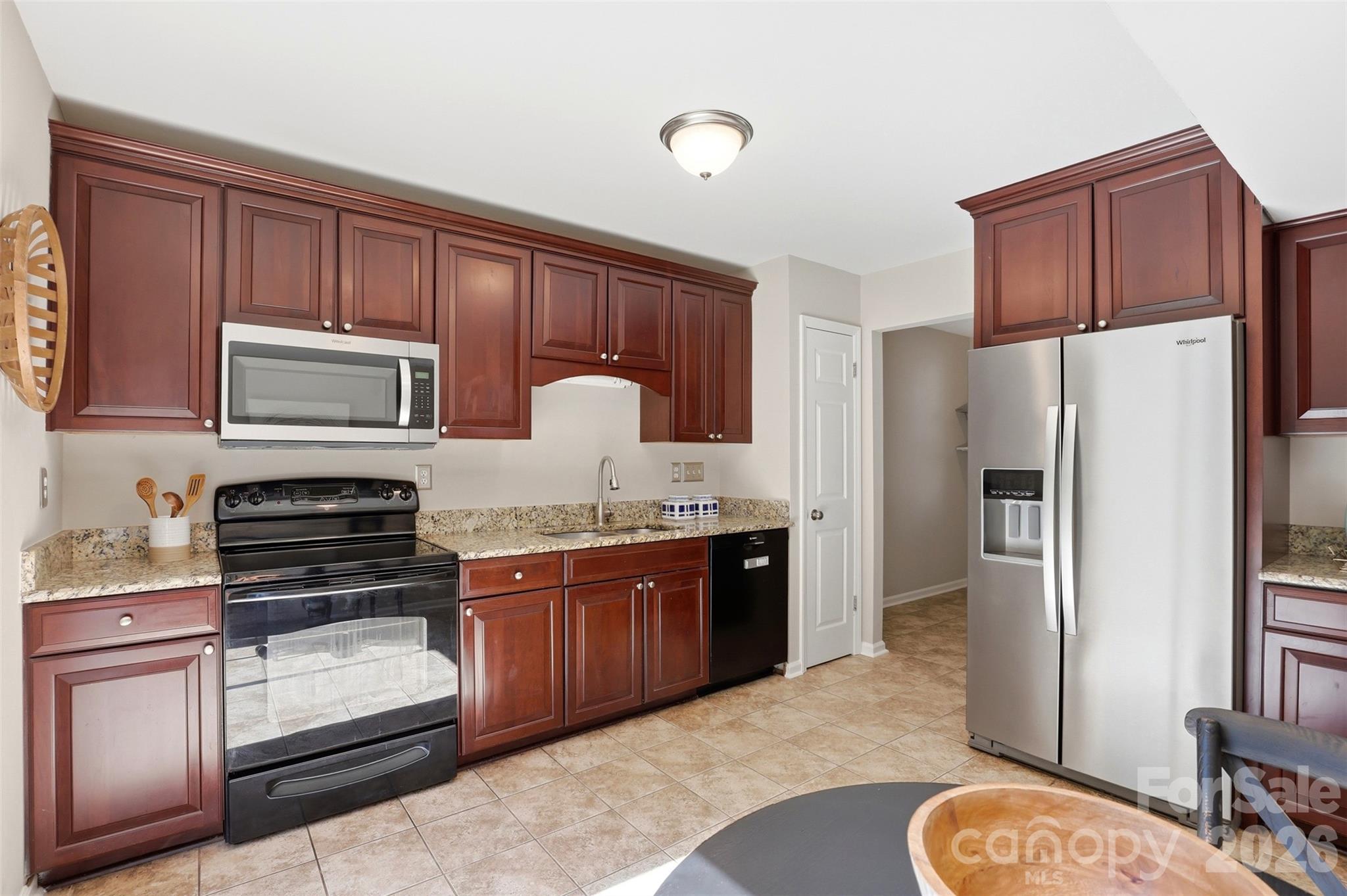 3008 Parkland Drive Property Photo 9
