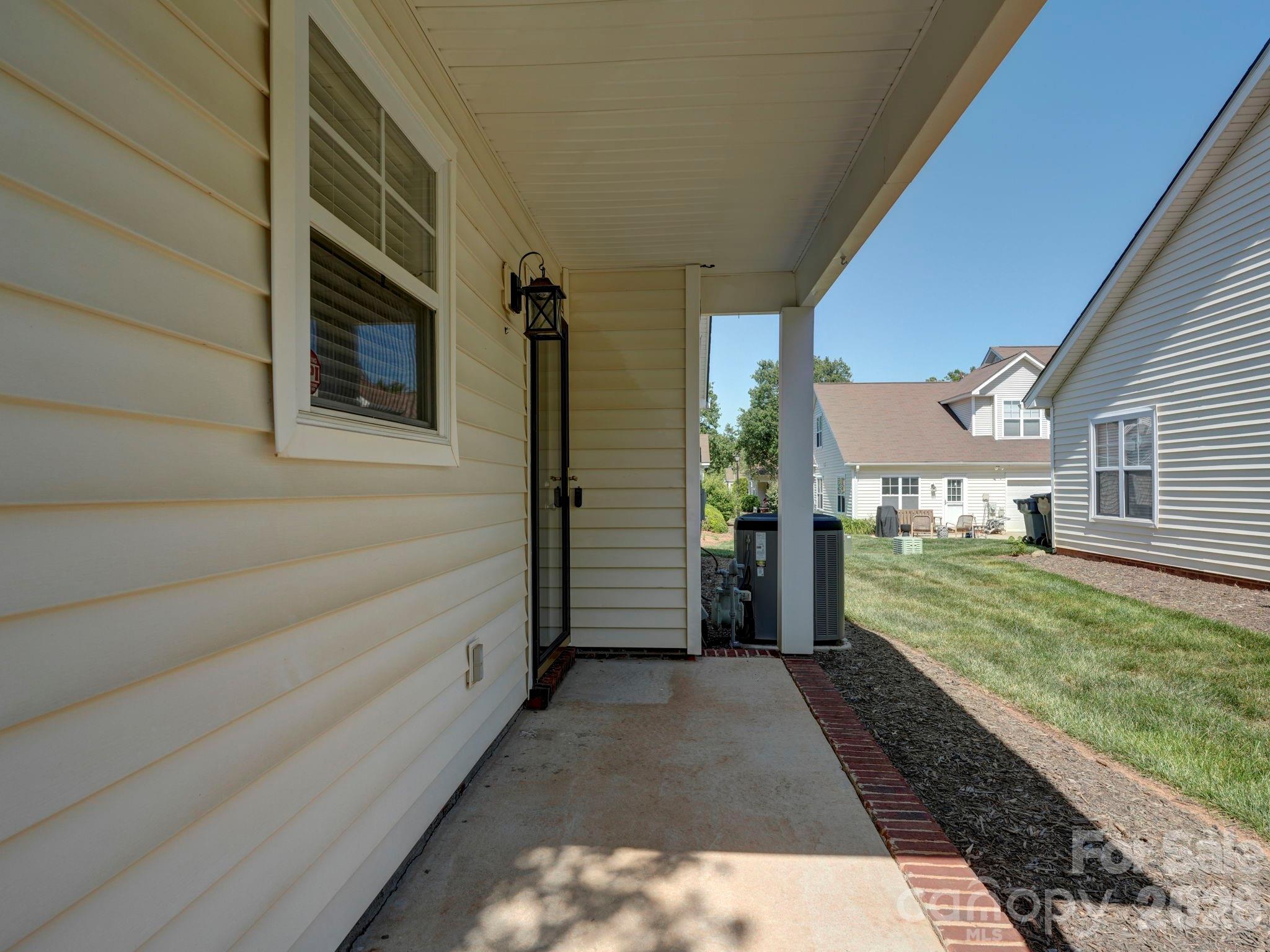 8339 Brickle Lane Property Photo 2