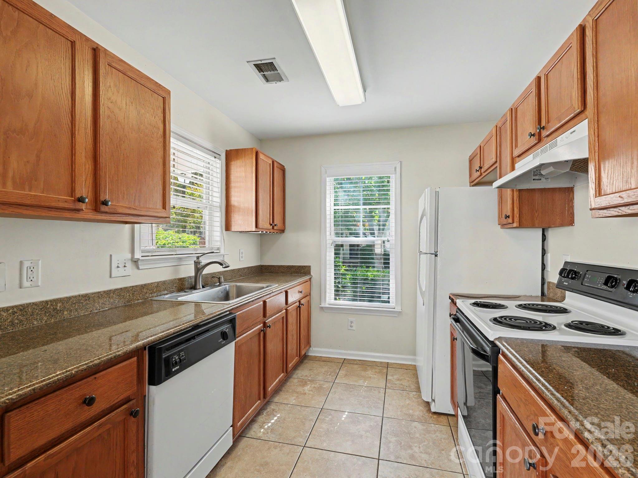8339 Brickle Lane Property Photo 7