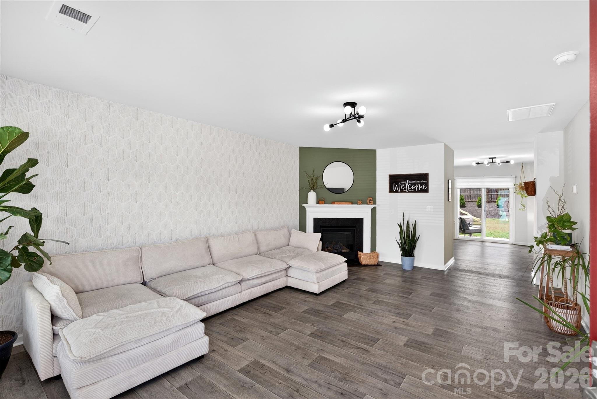 1221 Canter Place Property Photo 7