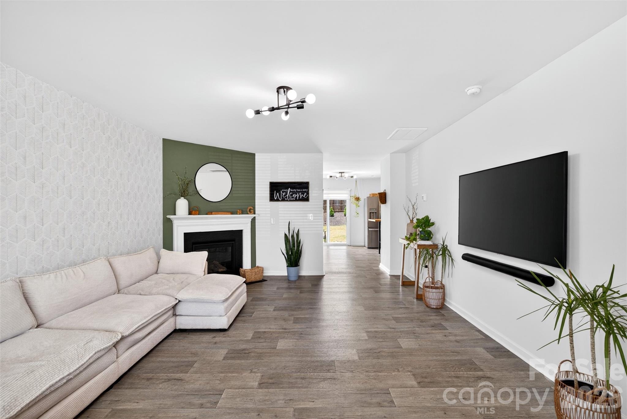 1221 Canter Place Property Photo 8