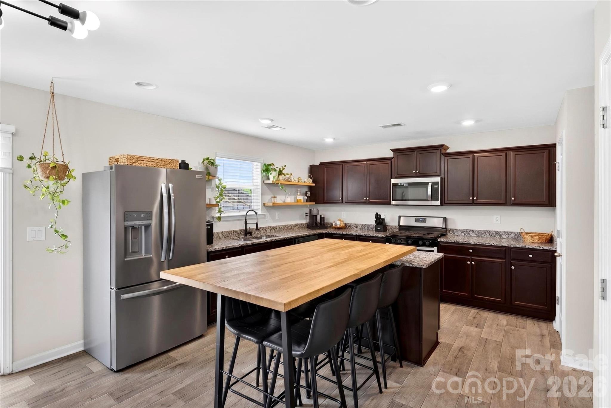 1221 Canter Place Property Photo 11