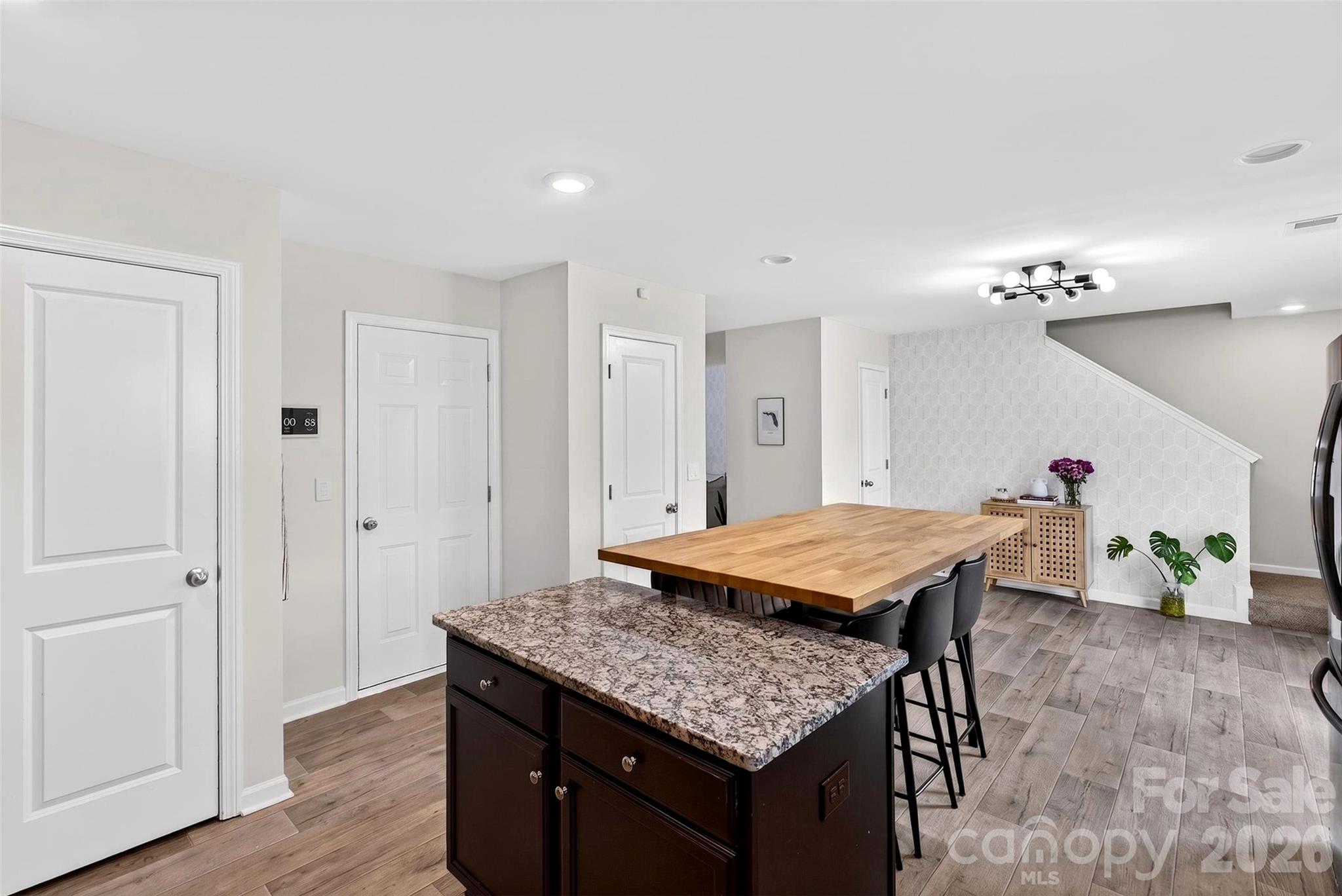 1221 Canter Place Property Photo 12