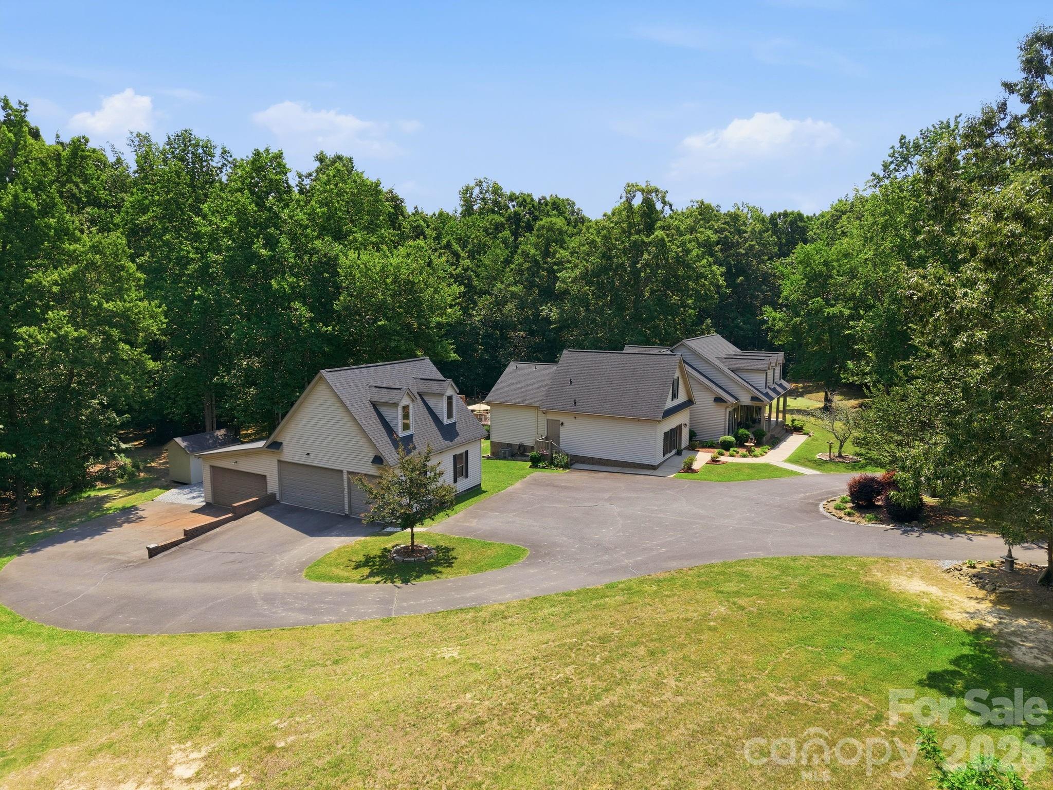 5865 Faith Road Property Photo 6