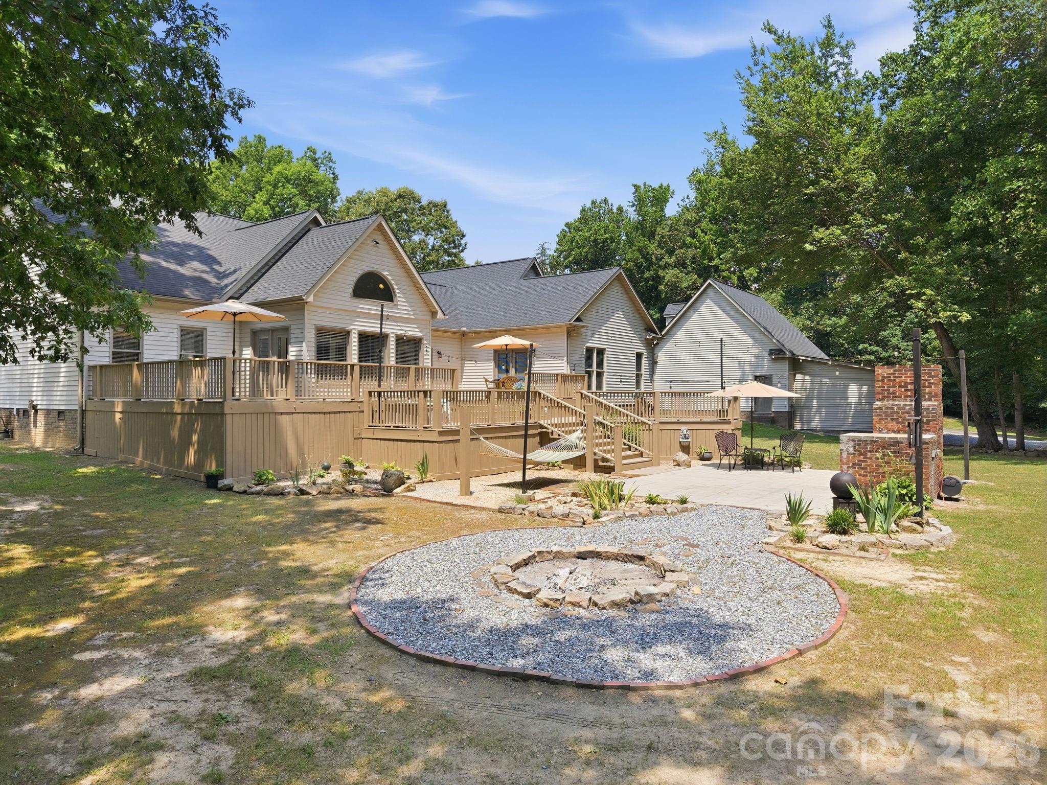5865 Faith Road Property Photo 11