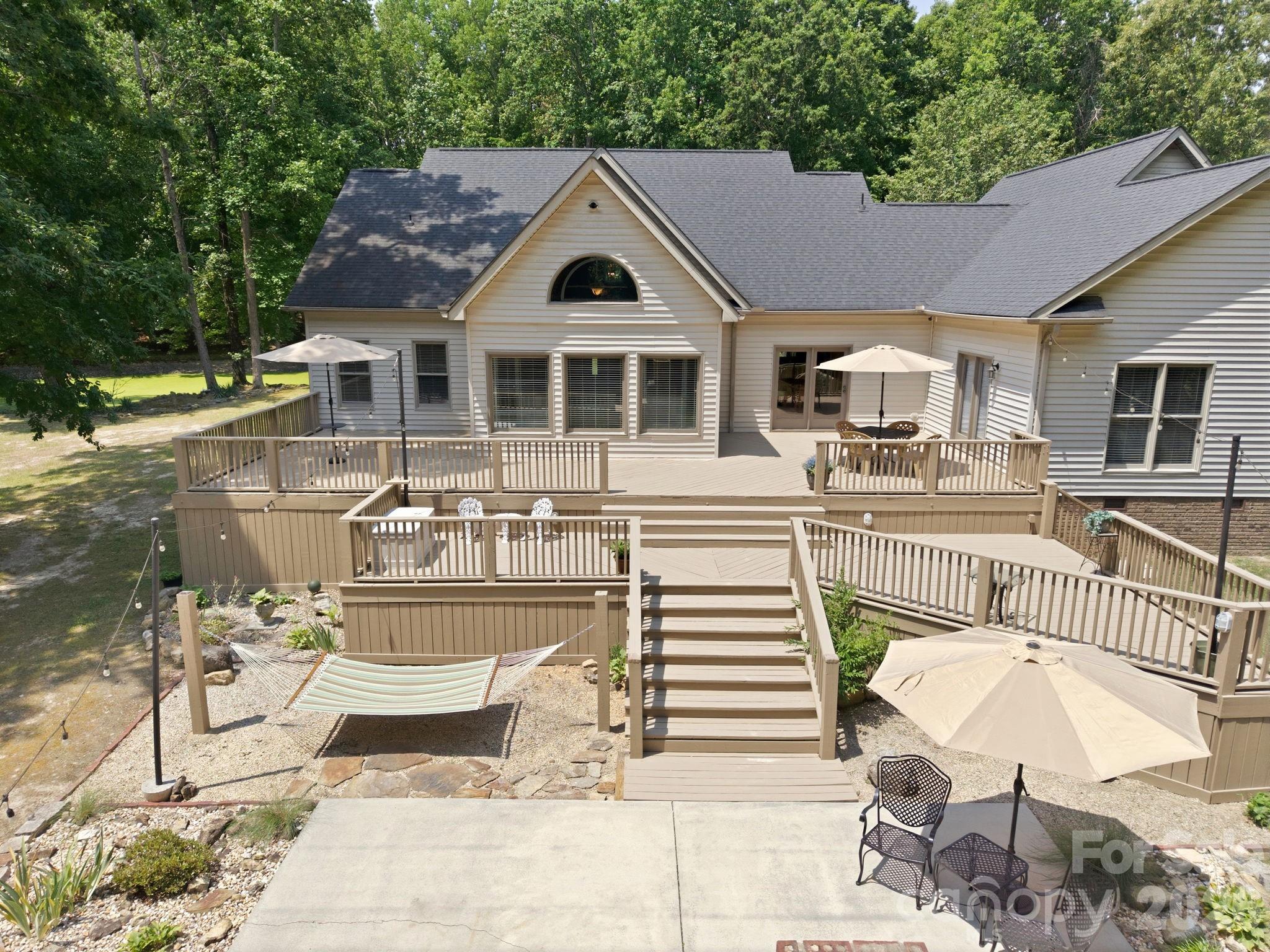 5865 Faith Road Property Photo 13