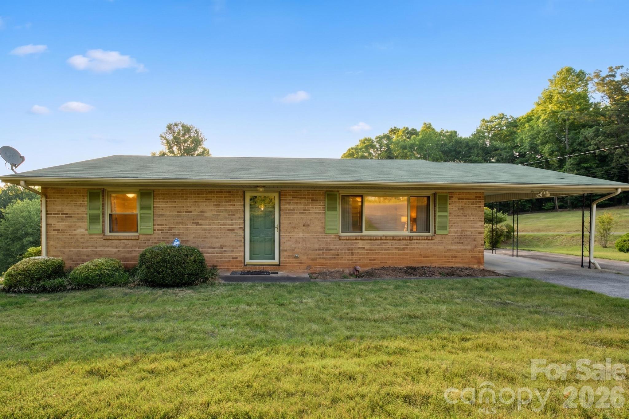 4024 Piney Road Property Photo 1