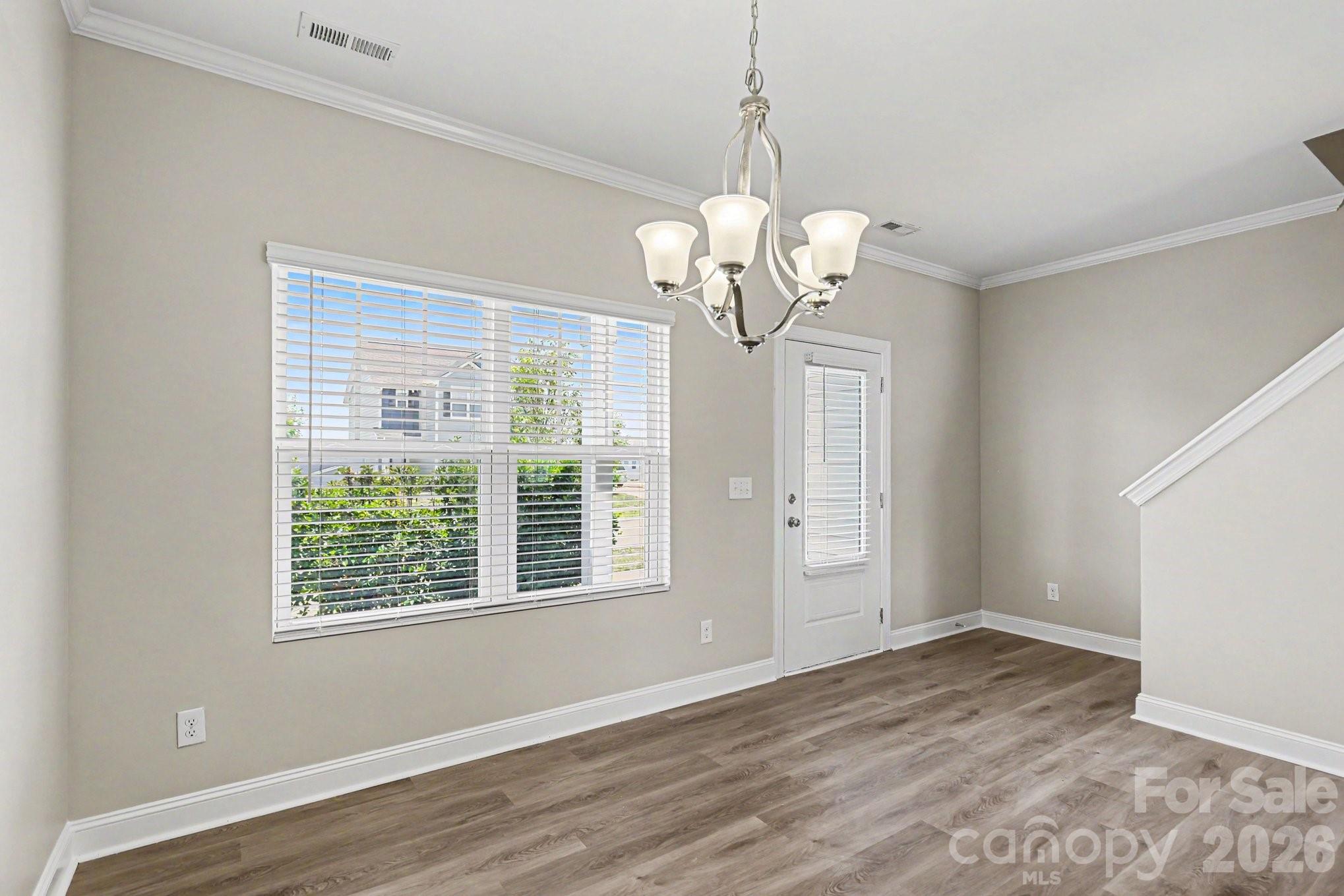 2139 Vecchio Drive Property Photo 3