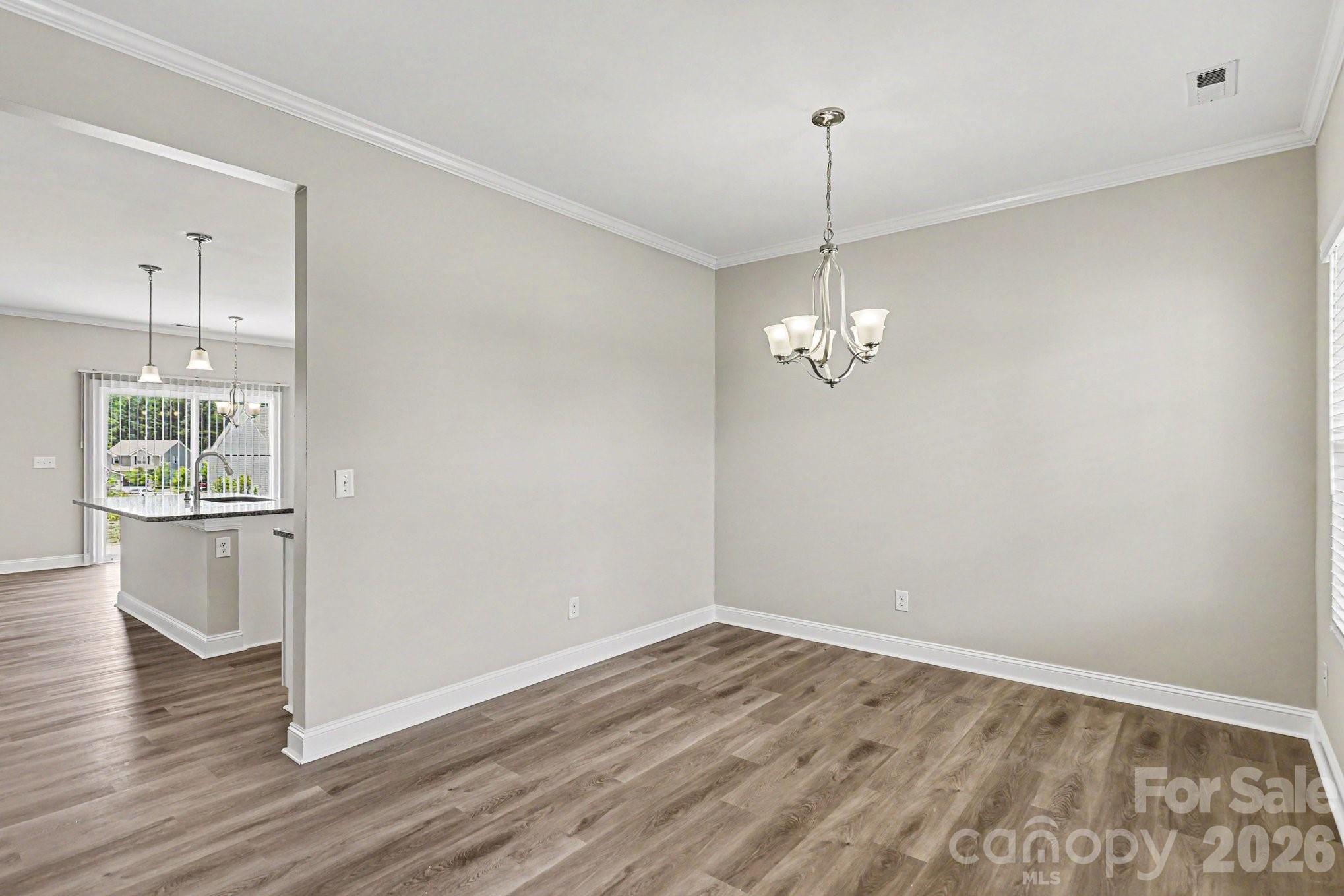 2139 Vecchio Drive Property Photo 4