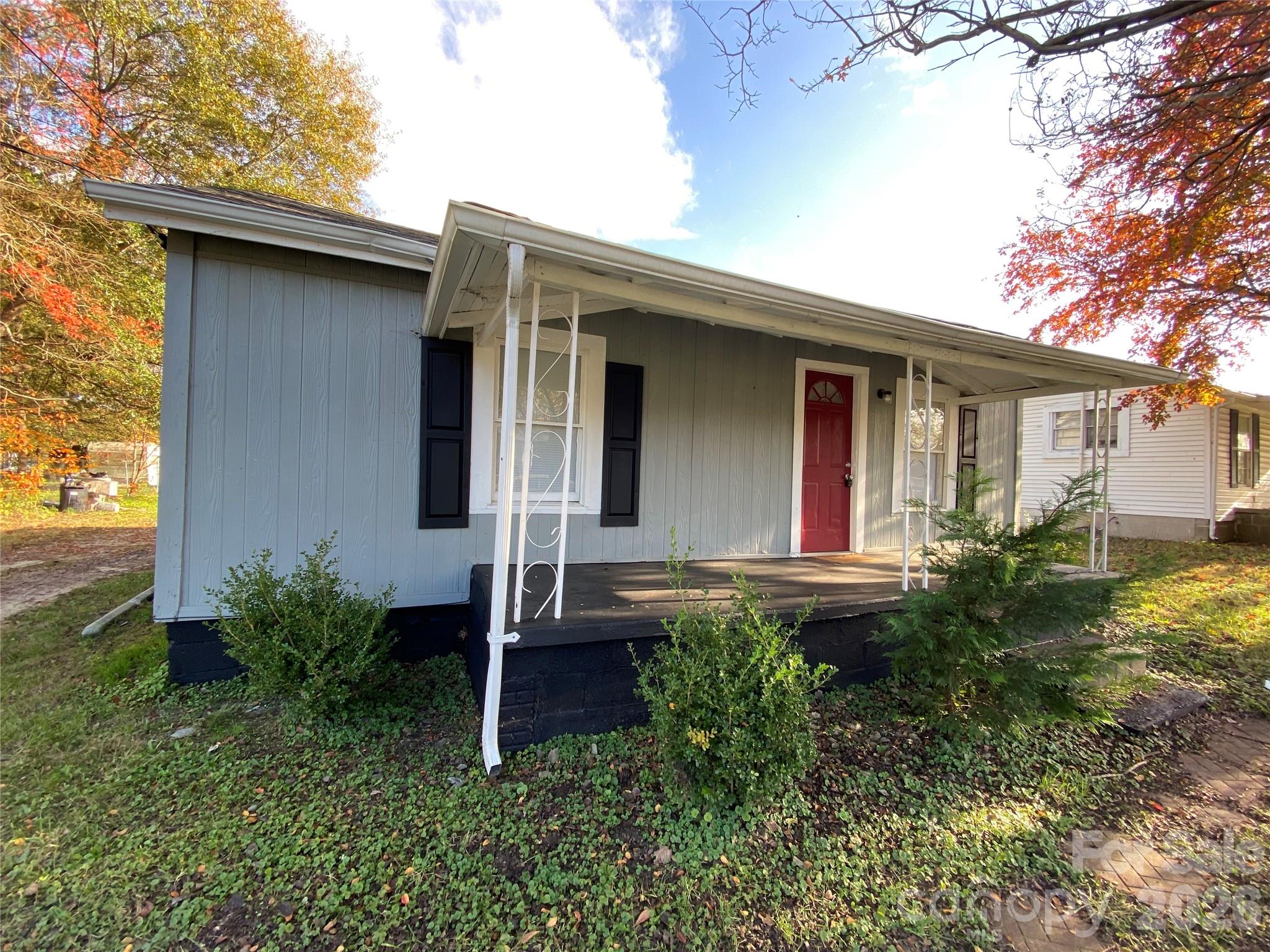 1104 Baker Boulevard Property Photo 1
