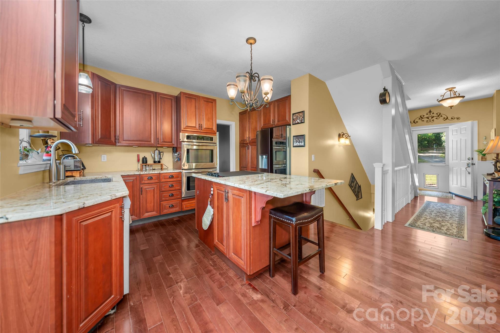 350 Vista Point Drive Property Photo 9
