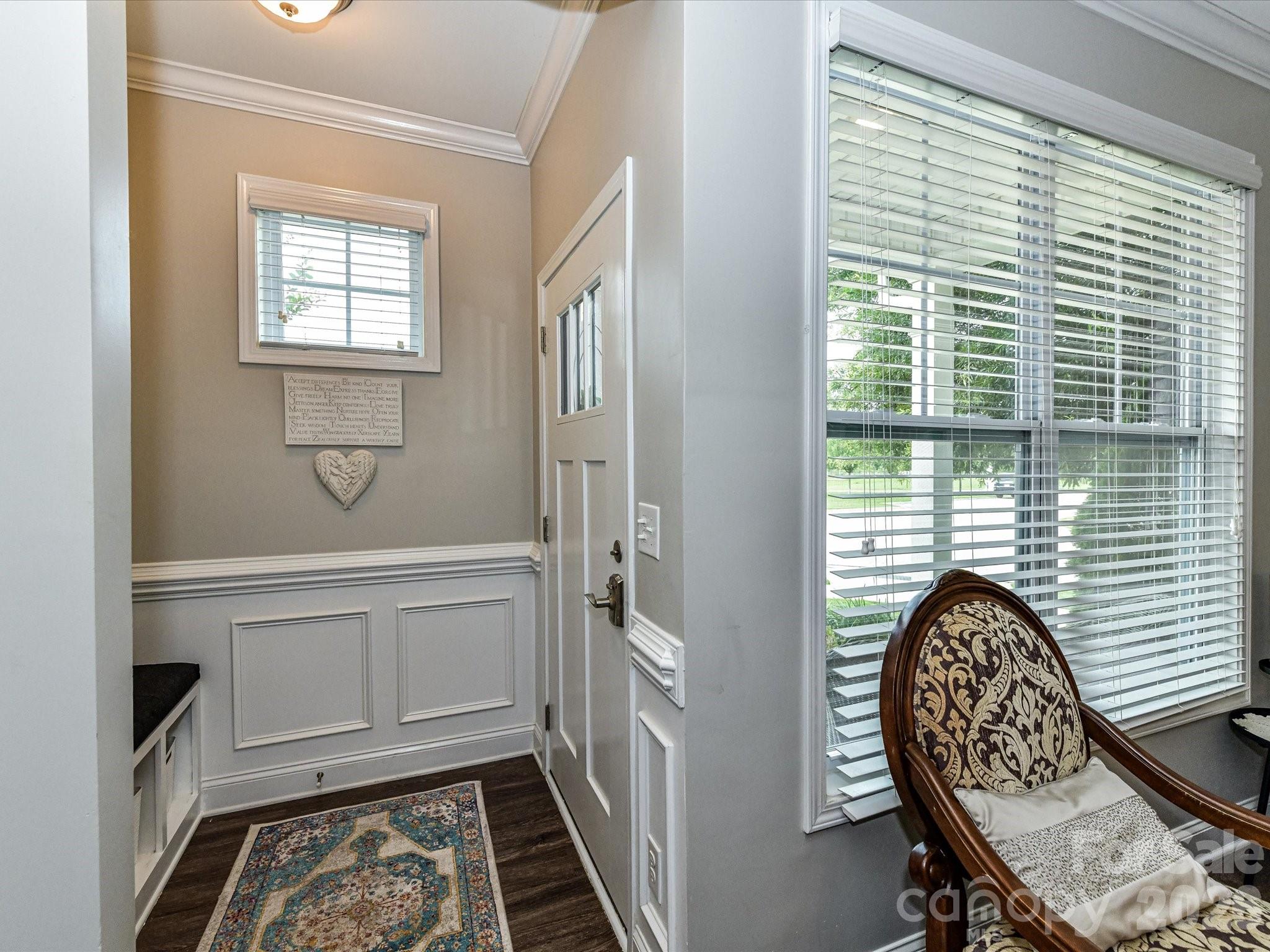 905 Pennington Drive Property Photo 6