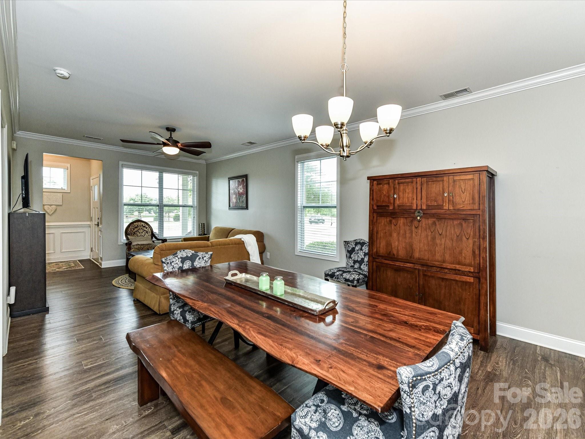 905 Pennington Drive Property Photo 8