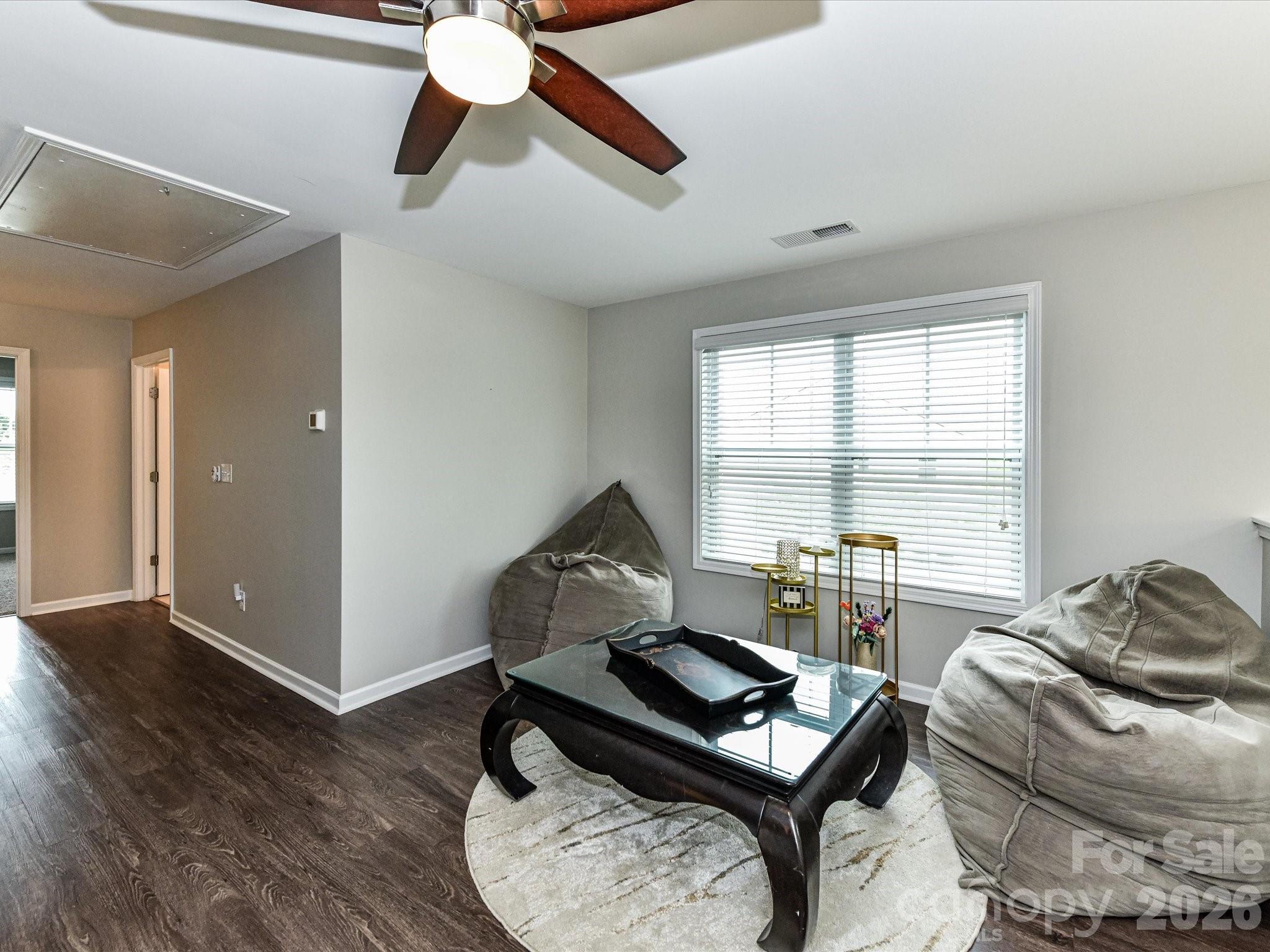 905 Pennington Drive Property Photo 22