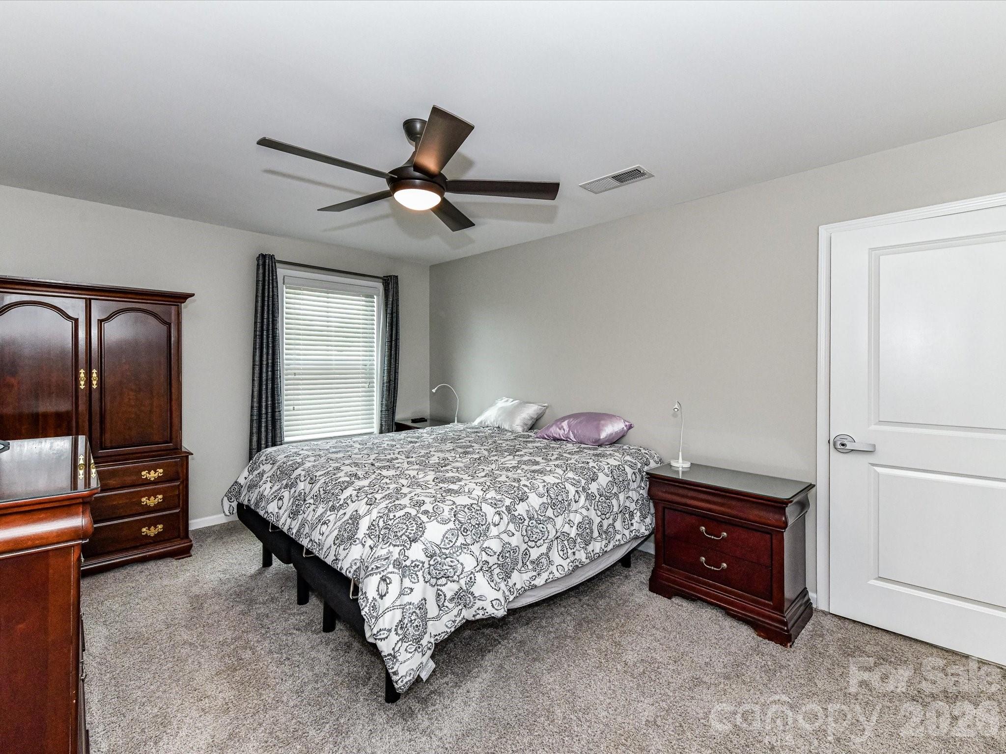905 Pennington Drive Property Photo 27