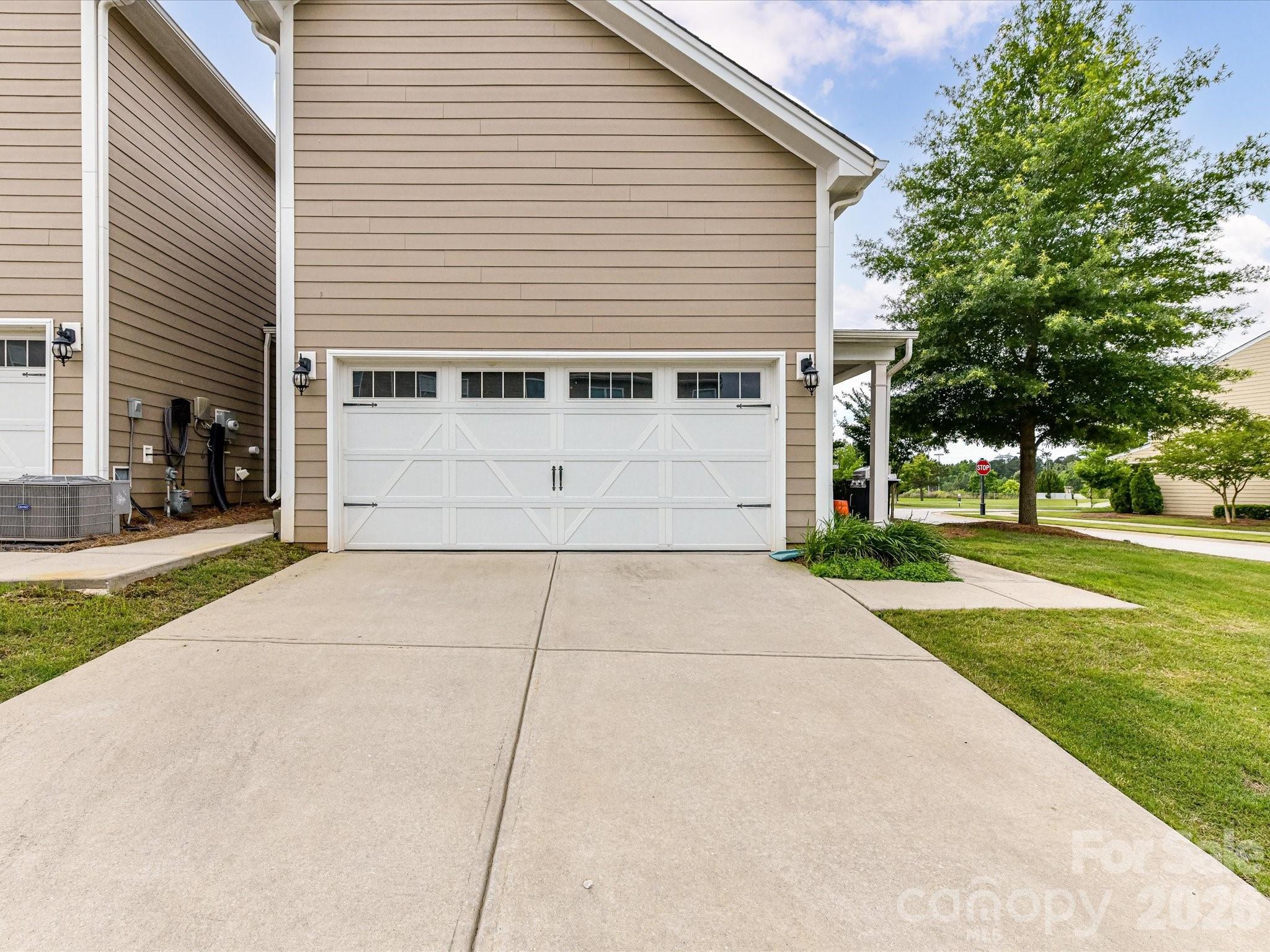 905 Pennington Drive Property Photo 38