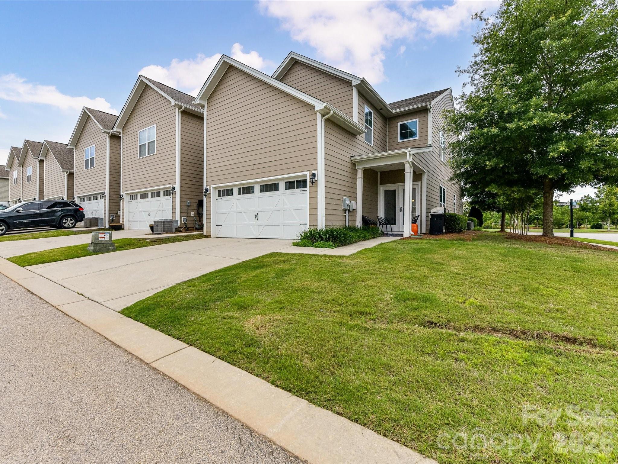 905 Pennington Drive Property Photo 39