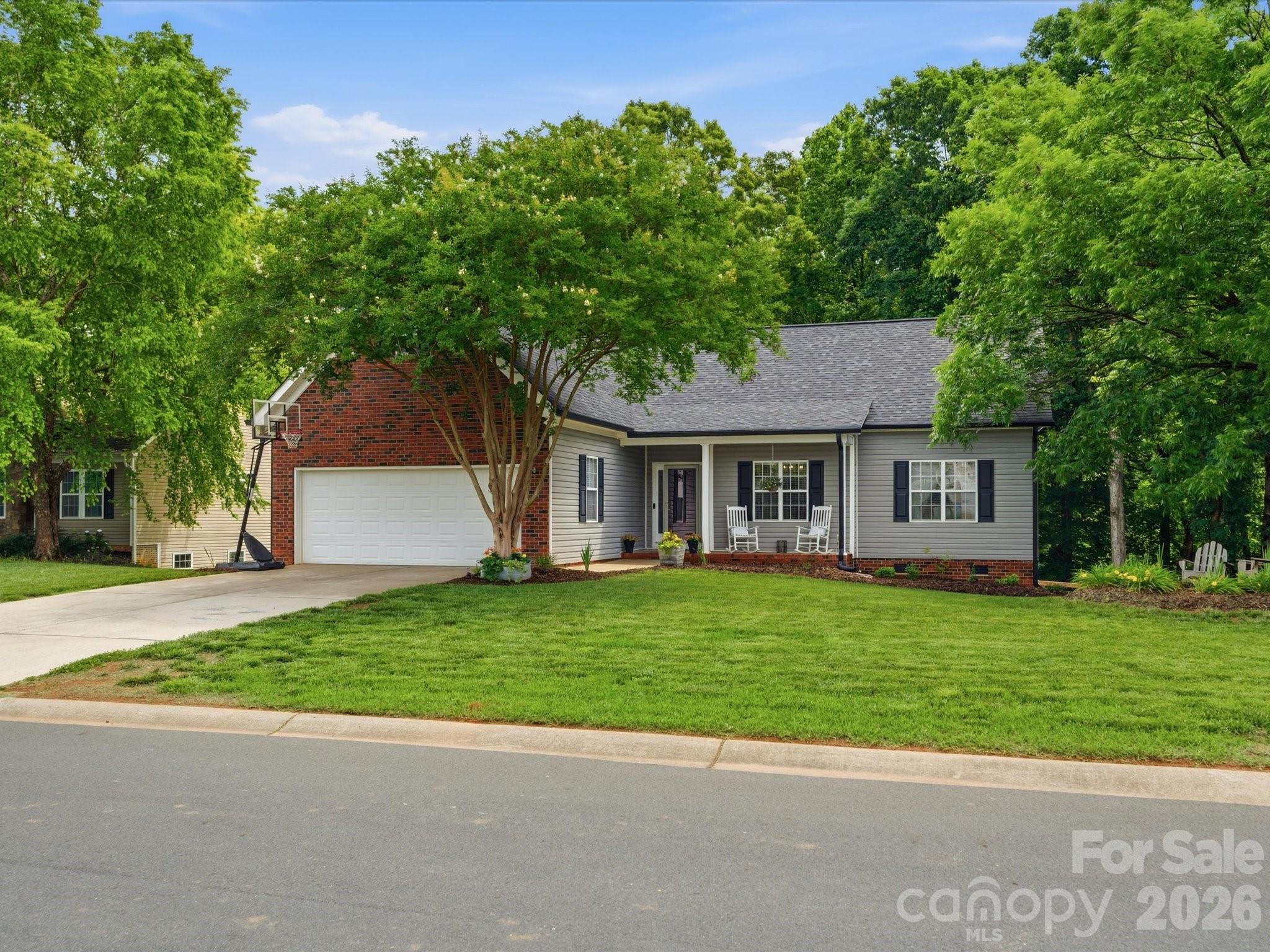 705 Redah Avenue Property Photo 1