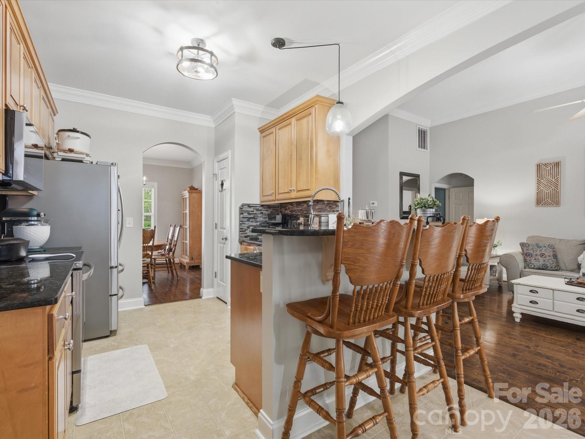 705 Redah Avenue Property Photo 9