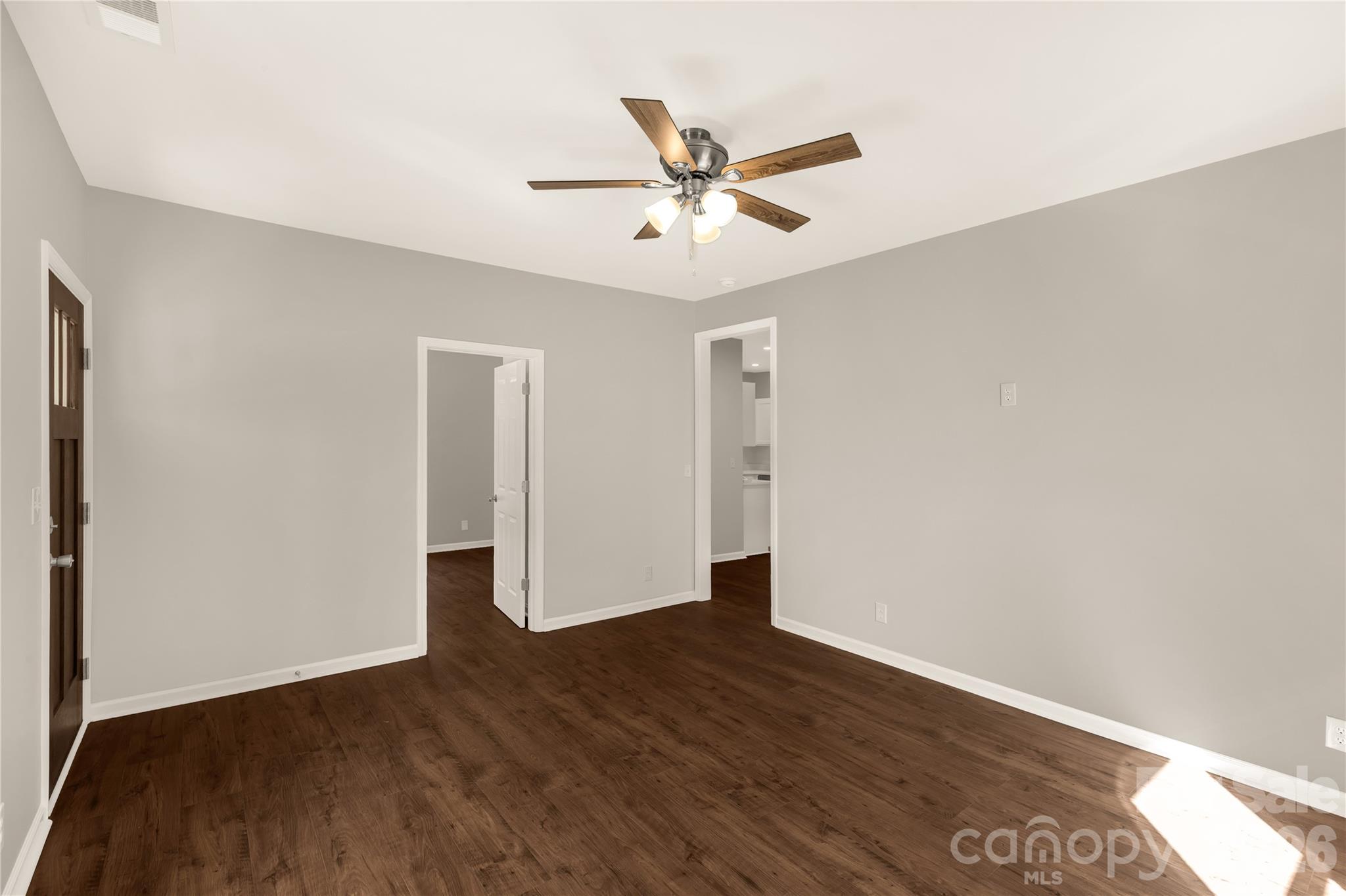 119 Washington Street Property Photo 5