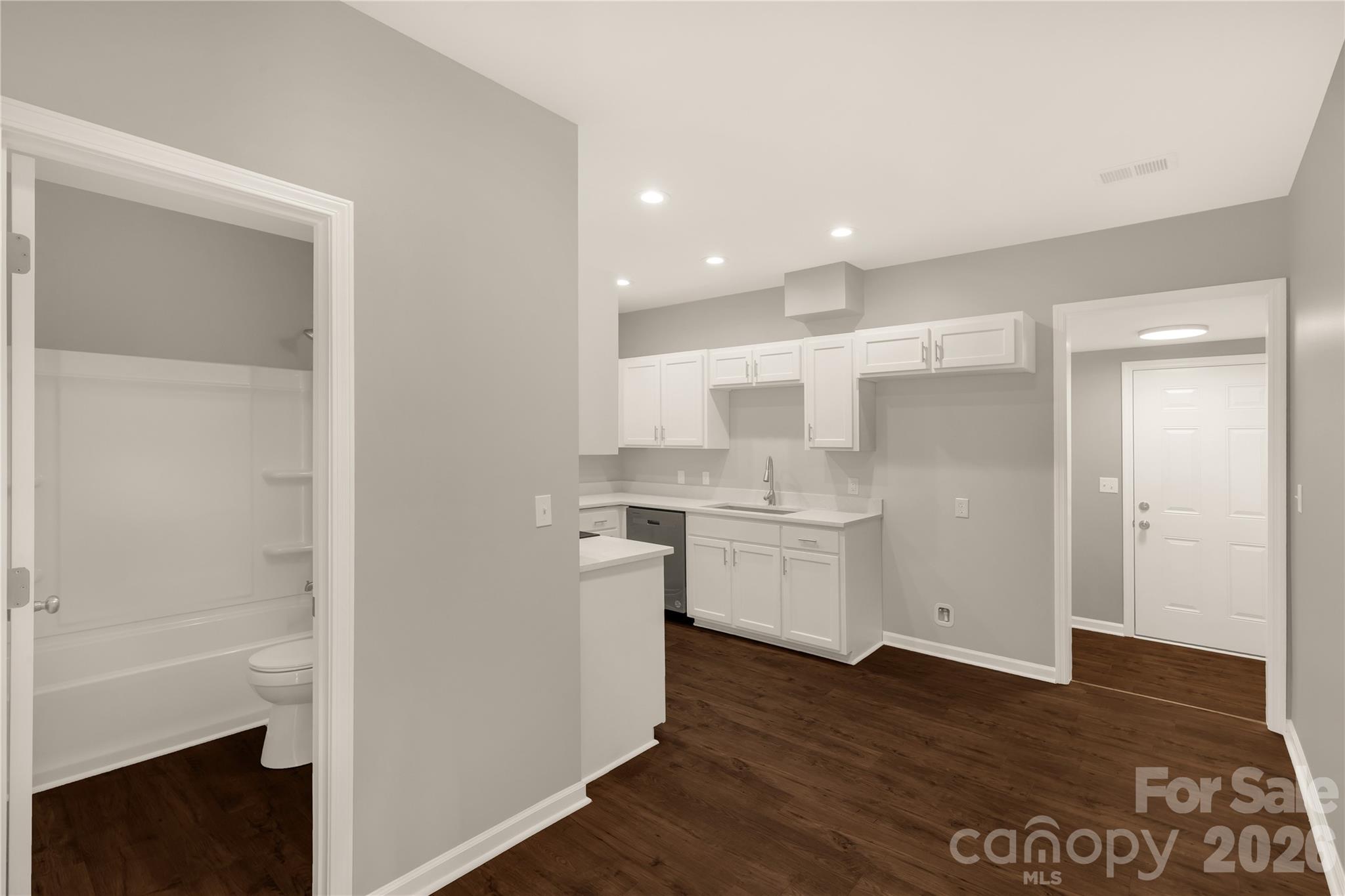 119 Washington Street Property Photo 9