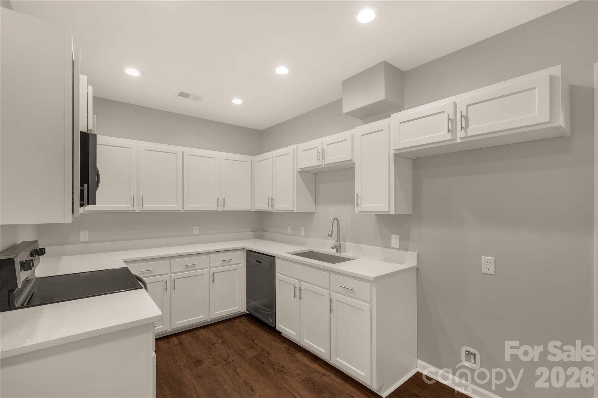 119 Washington Street Property Photo 10