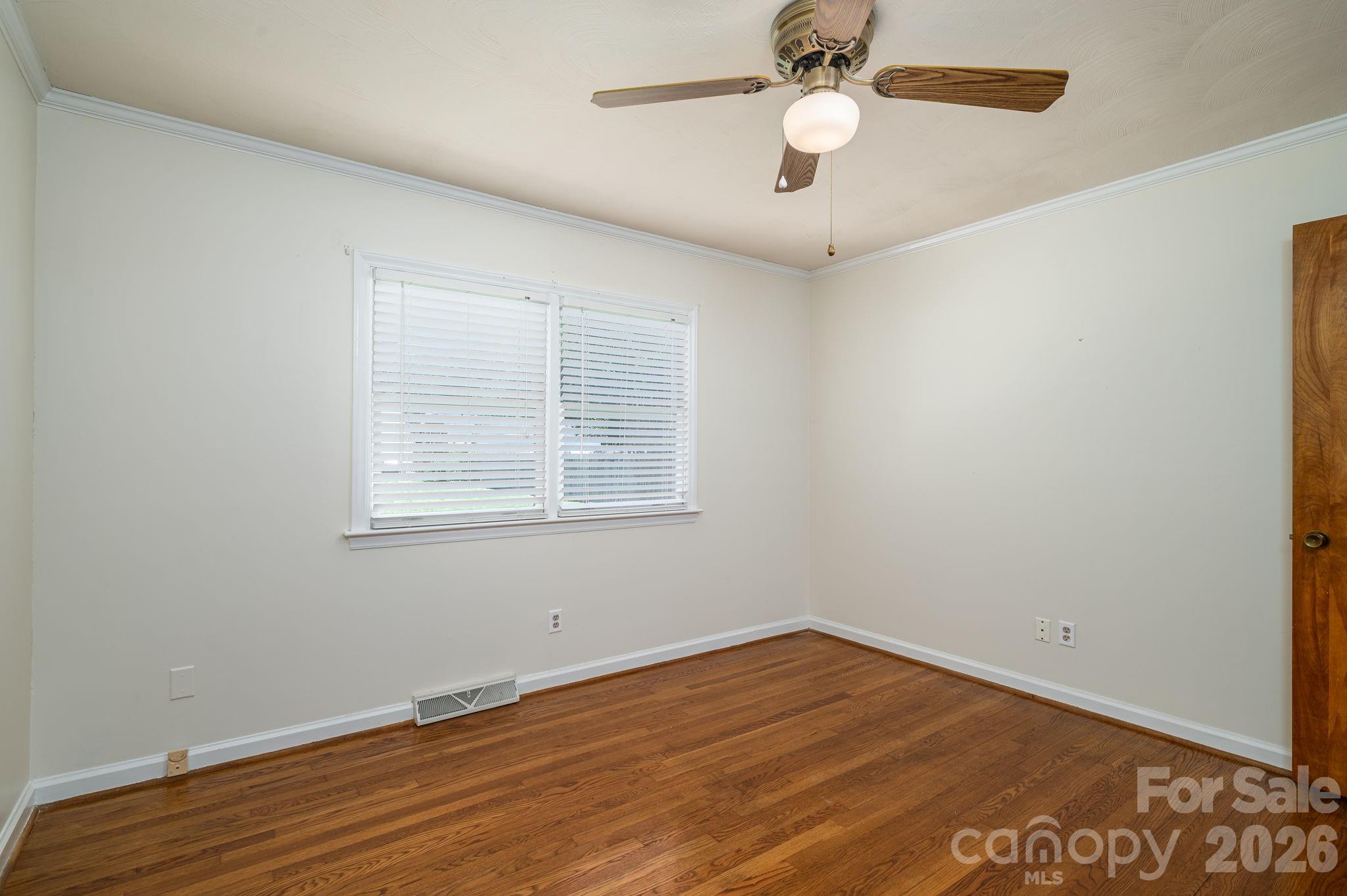 1920 Echo Lane Property Photo 16