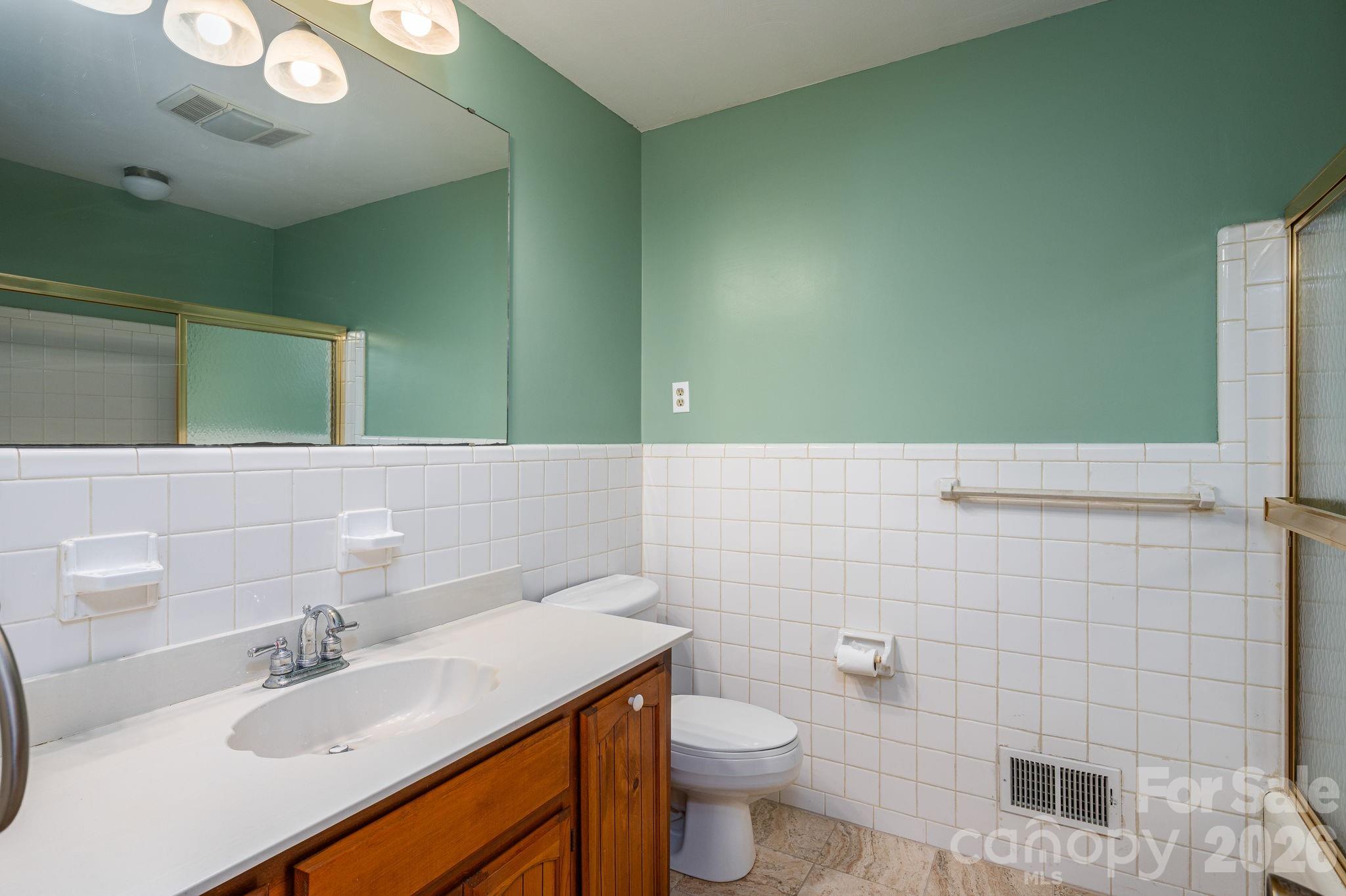 1920 Echo Lane Property Photo 25
