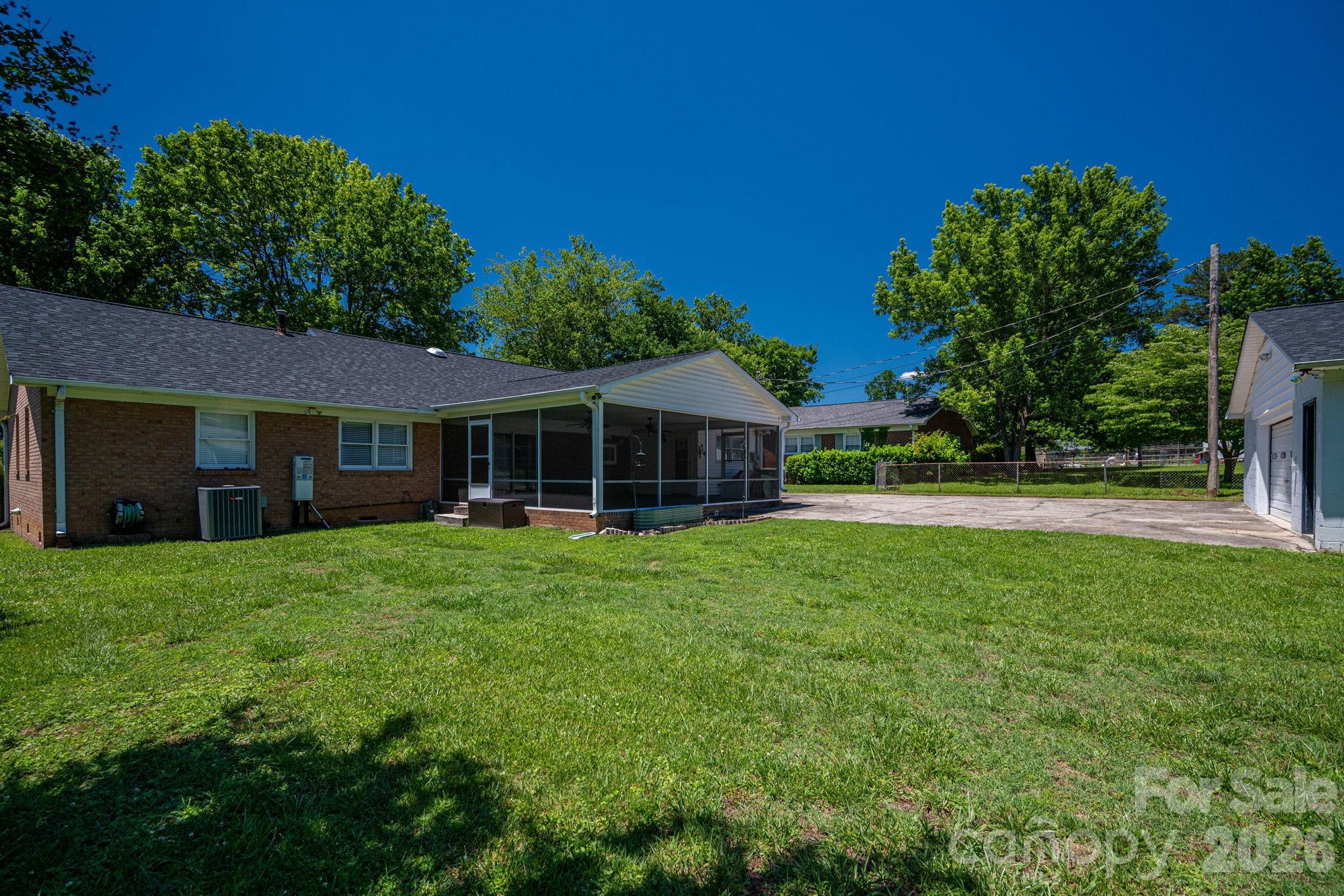 1920 Echo Lane Property Photo 33