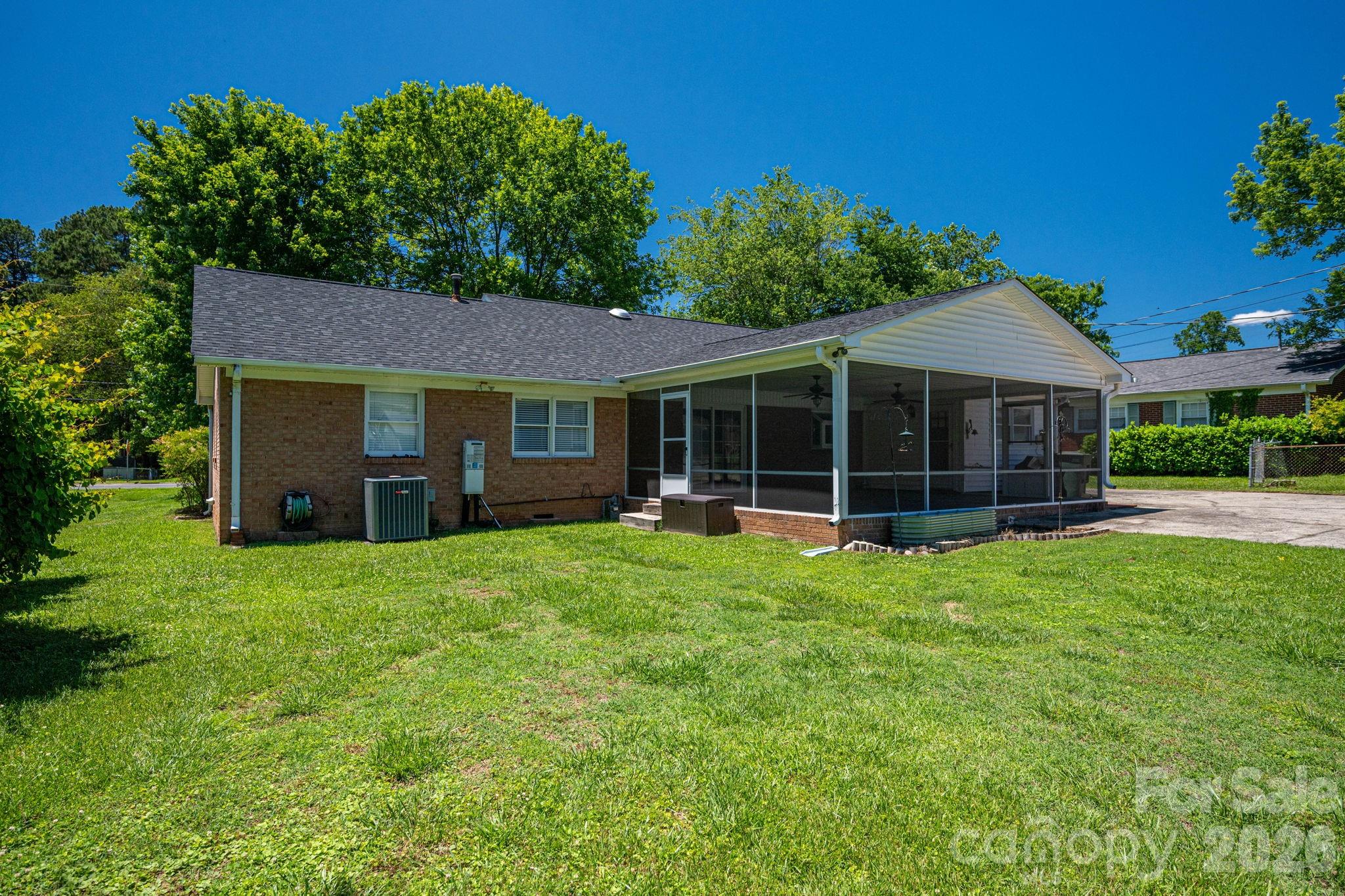 1920 Echo Lane Property Photo 34