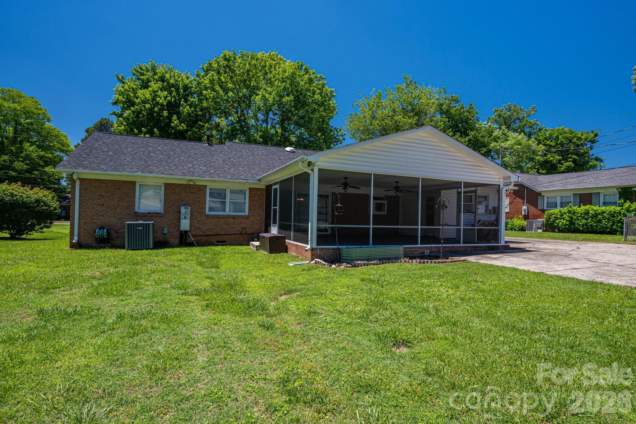 1920 Echo Lane Property Photo 35