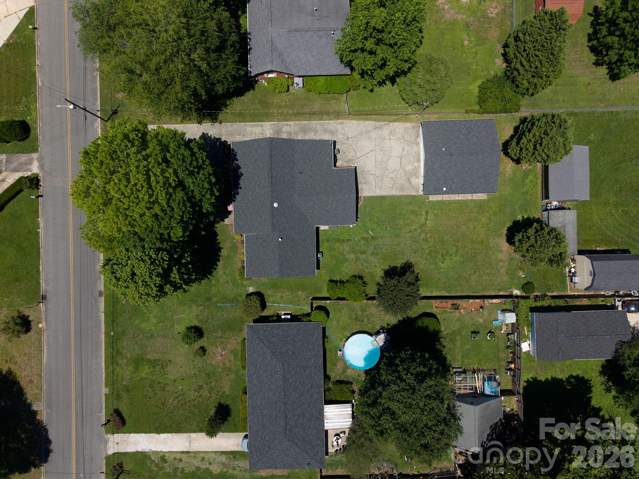 1920 Echo Lane Property Photo 43