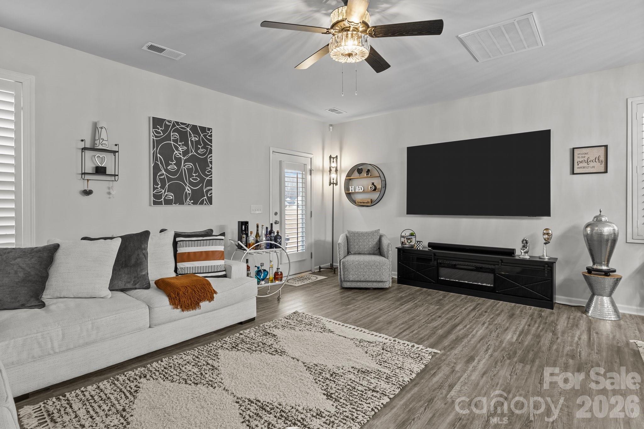 7172 Indigo Way Property Photo 6